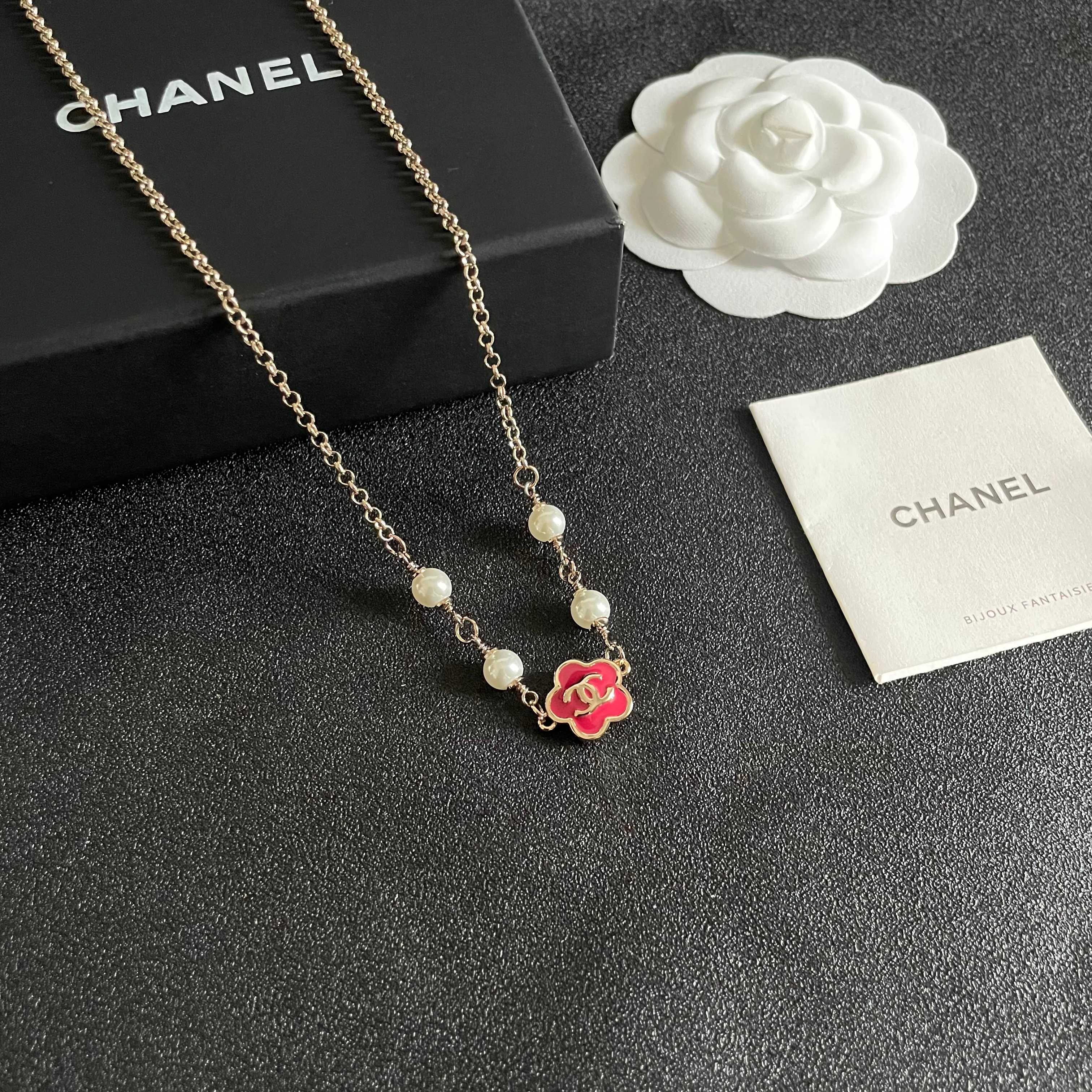 CC Flower Vintage Red Pearl Gold Necklaces