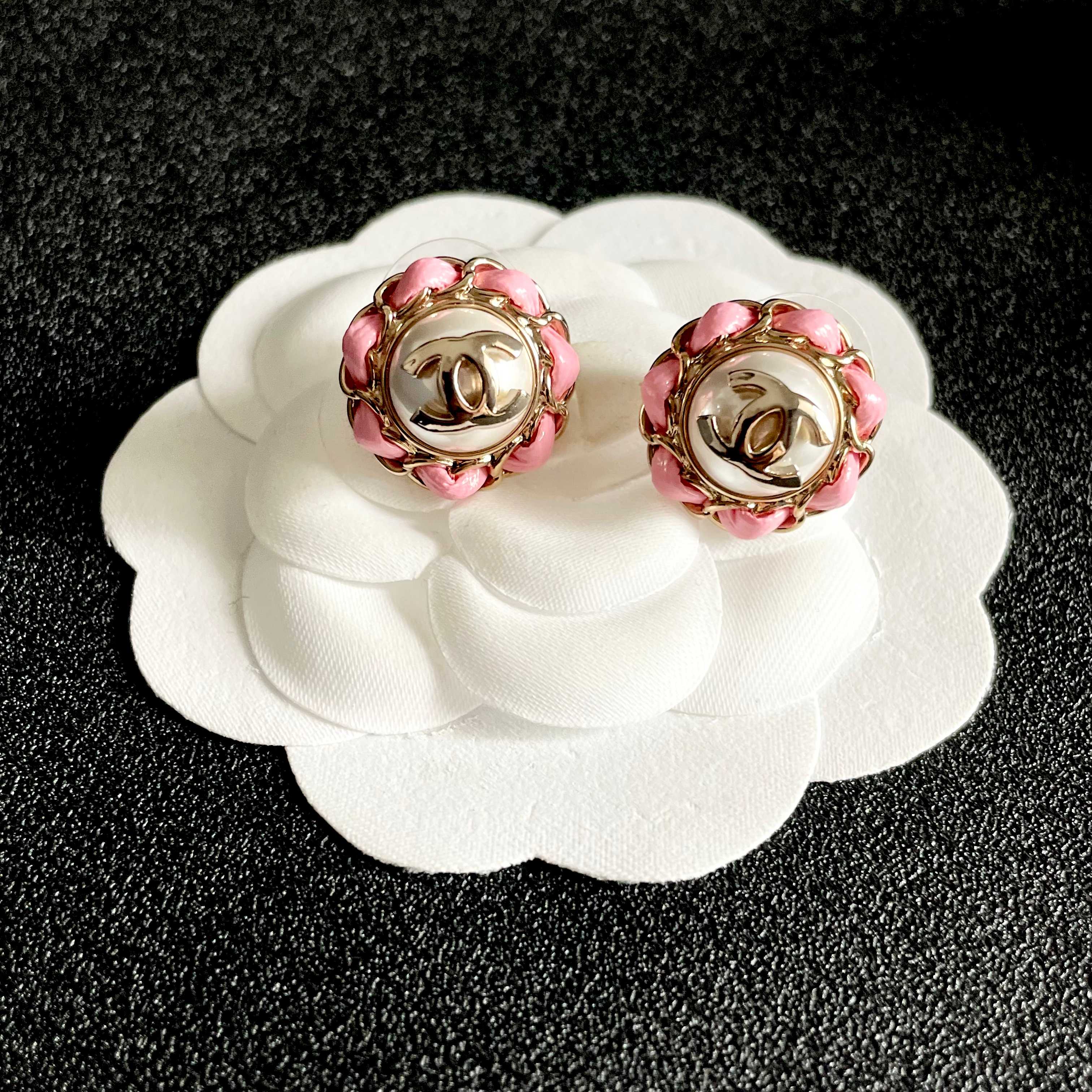 CC Pendant Double C Pink Pearl Gold Earrings 558643