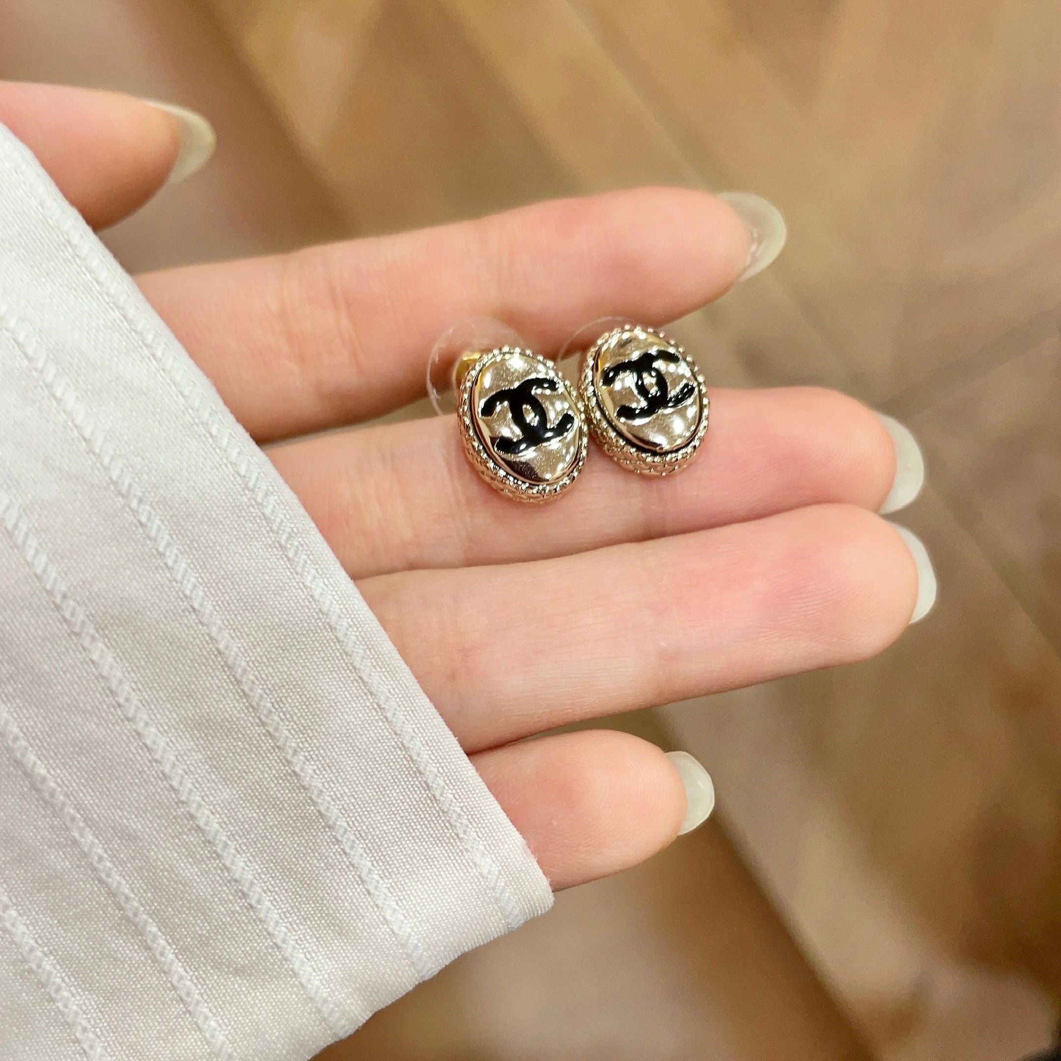 CC Vintage Double C Black Gold Earrings