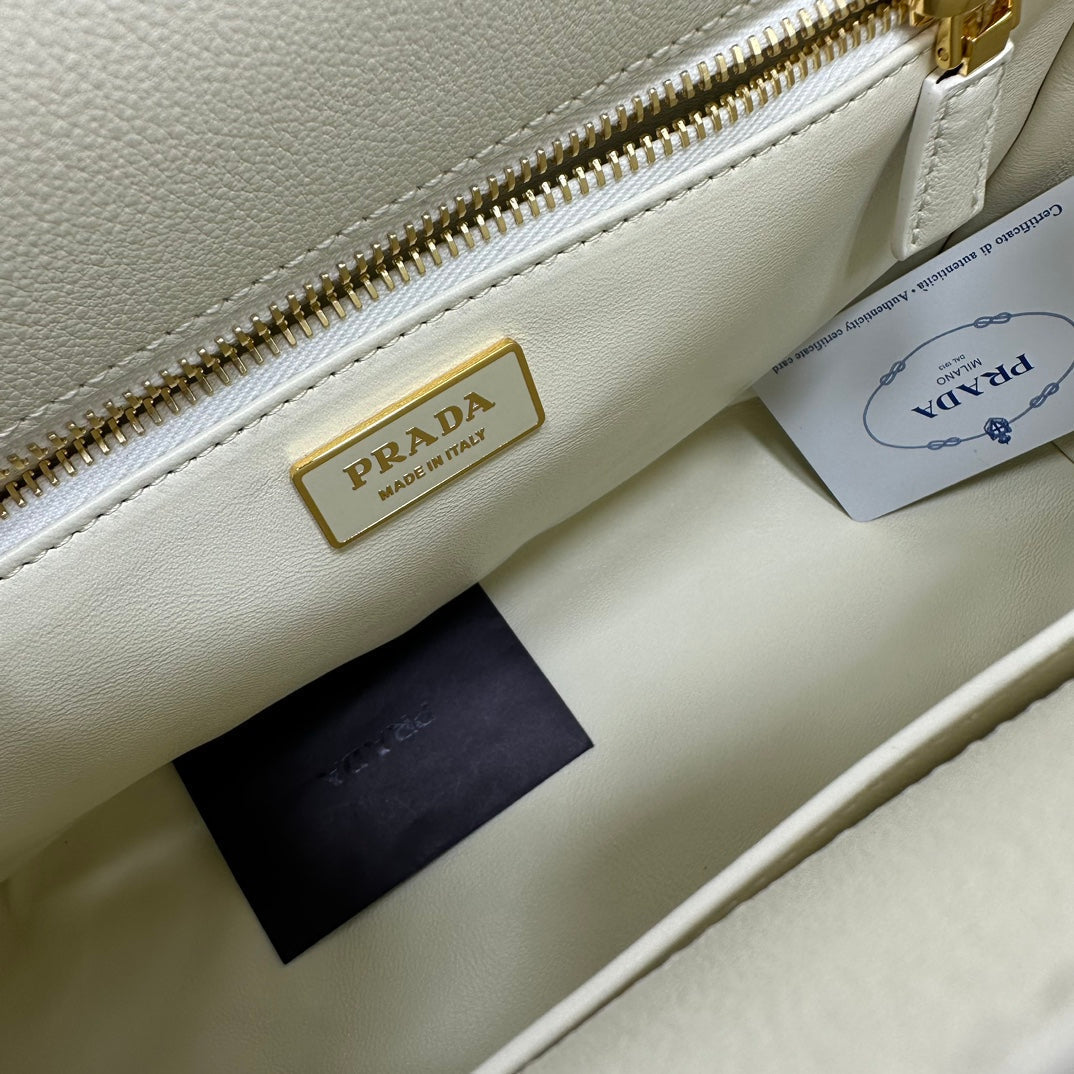 Prada 2026 Galleria Saffiano Bag 32cm Calfskin