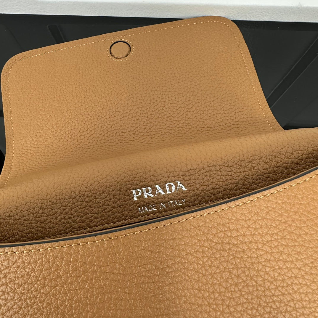 Prada 2026 Shoulder Bag 23cm Calfskin