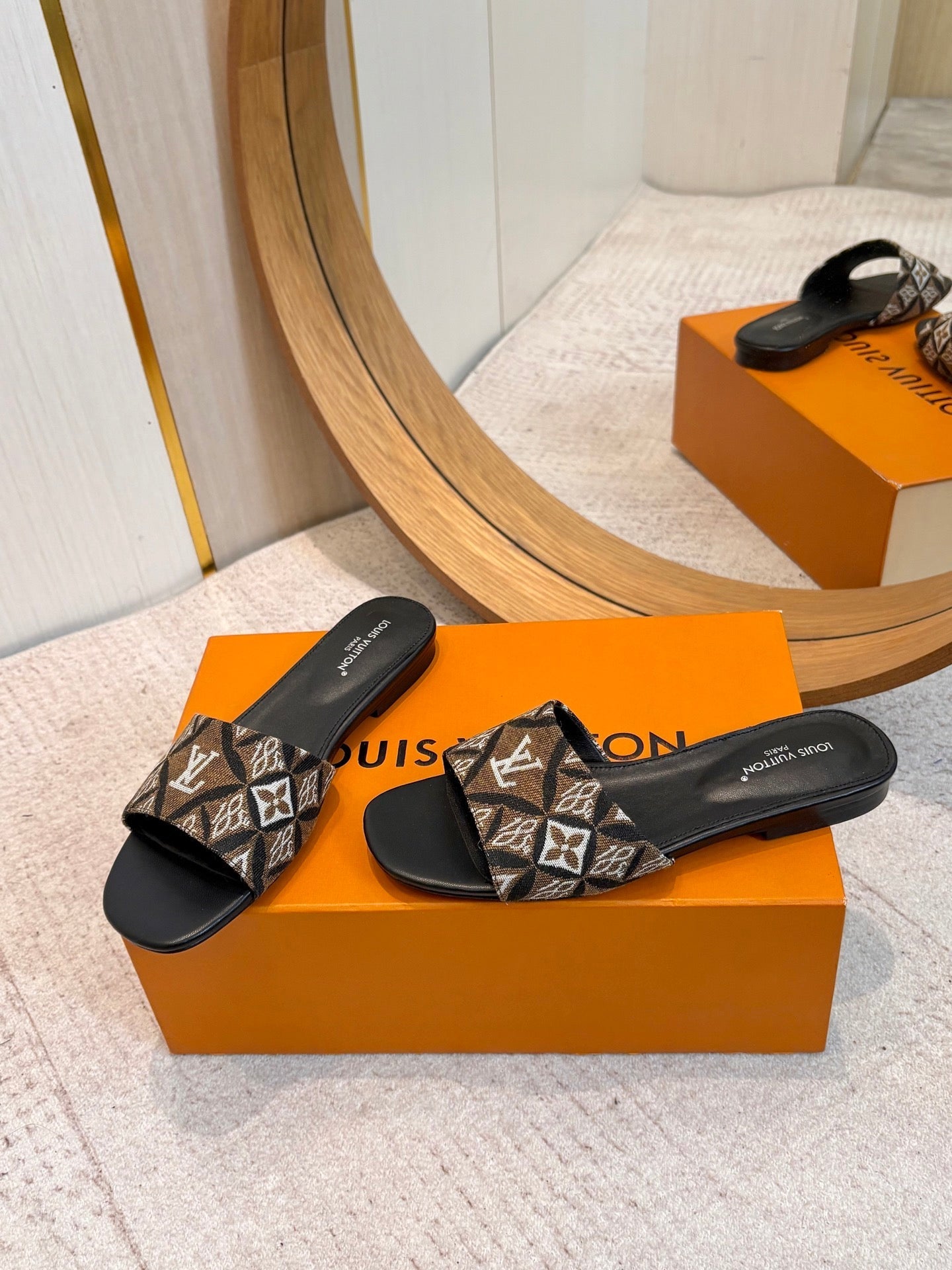 LV 26ss Slippers Black Brown Denim Leather 671238