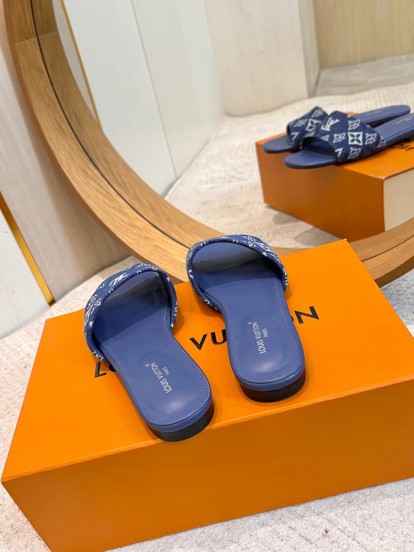 LV 26ss Slippers Dark Blue Denim Leather 671240