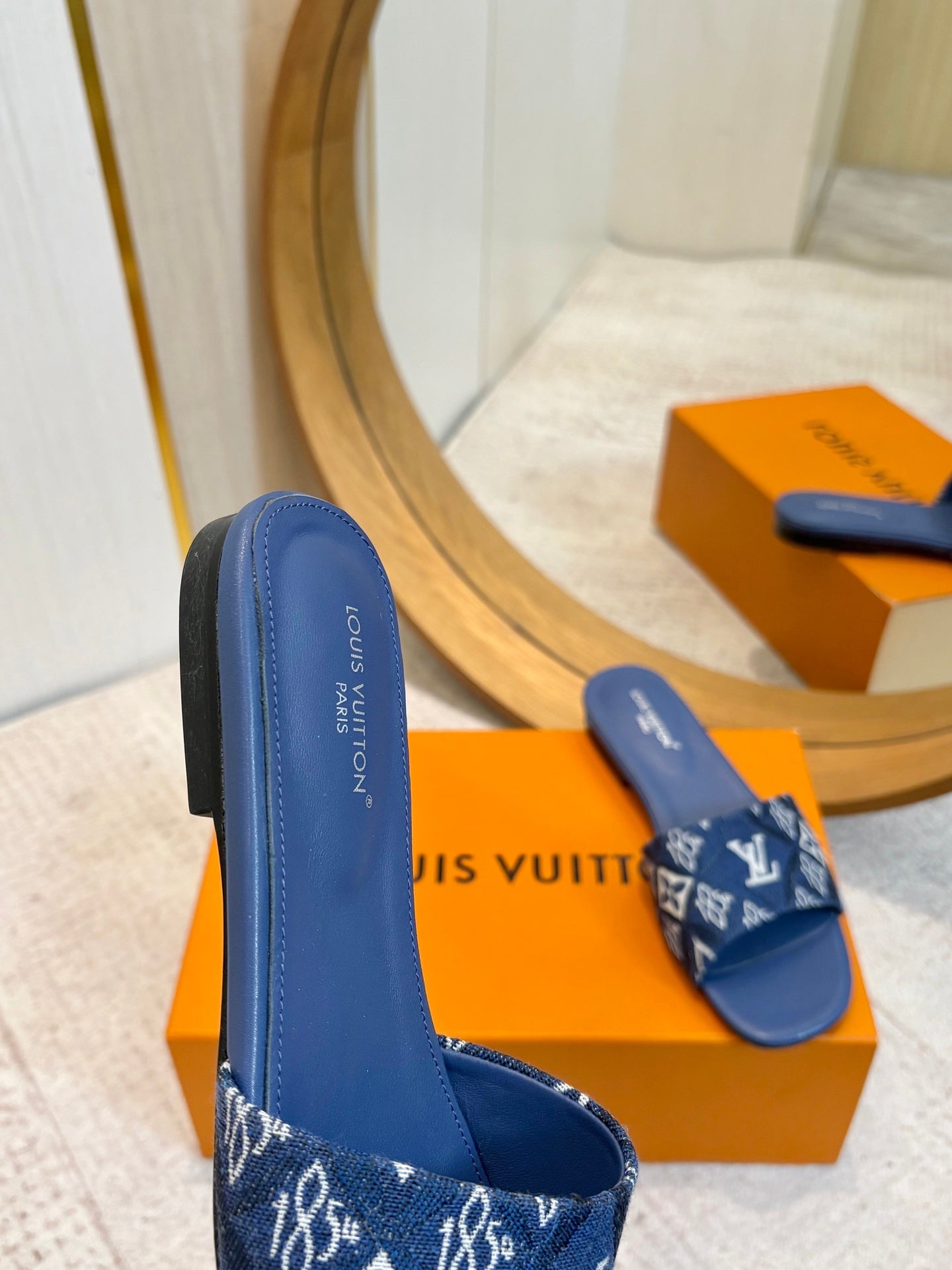 LV 26ss Slippers Dark Blue Denim Leather 671240