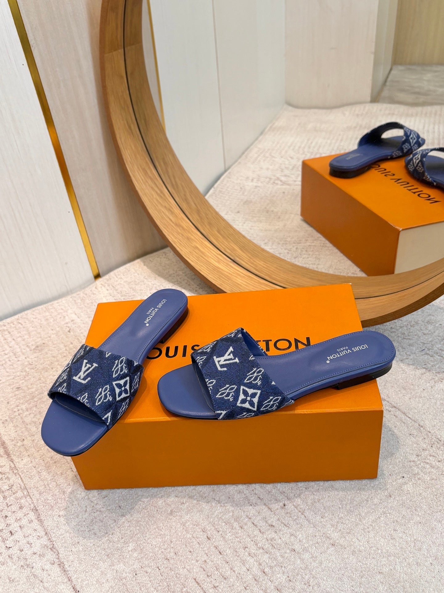 LV 26ss Slippers Dark Blue Denim Leather 671240