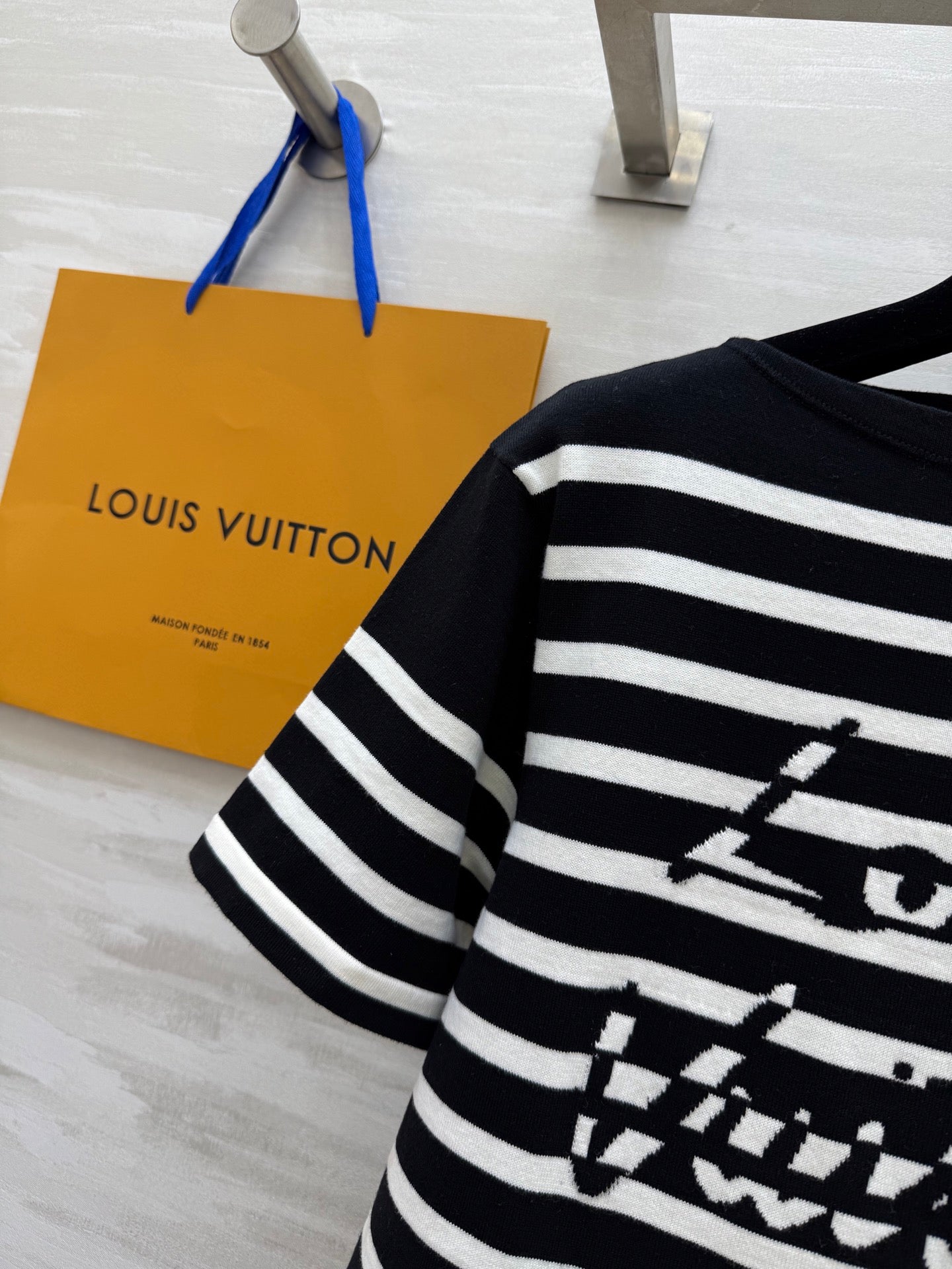 LV 25 Striped Letter Jacquard One-Shoulder Knitted Black White Cotton Polyester