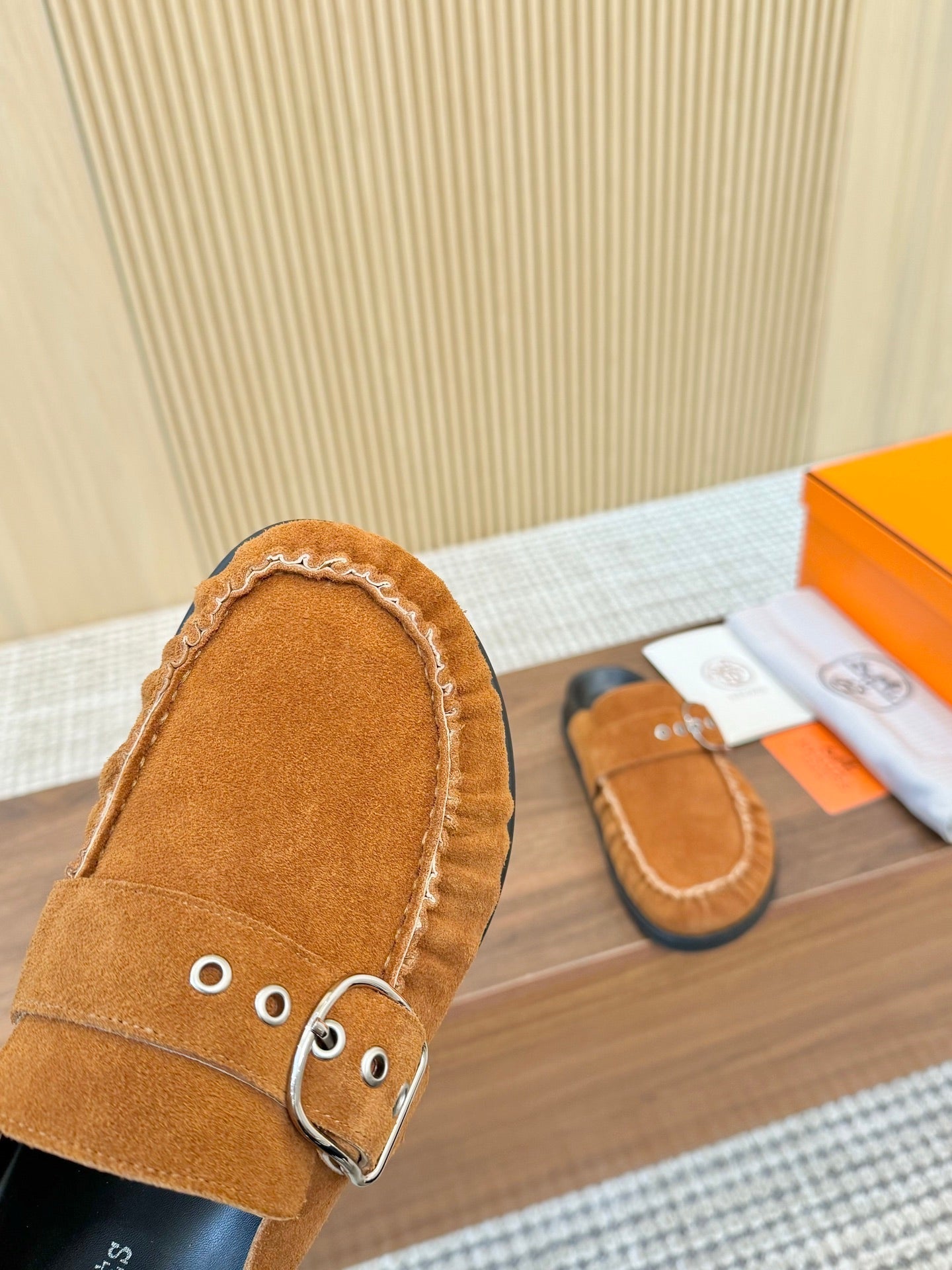 HM 2025 Key Mule Brown Orange Suede 294346