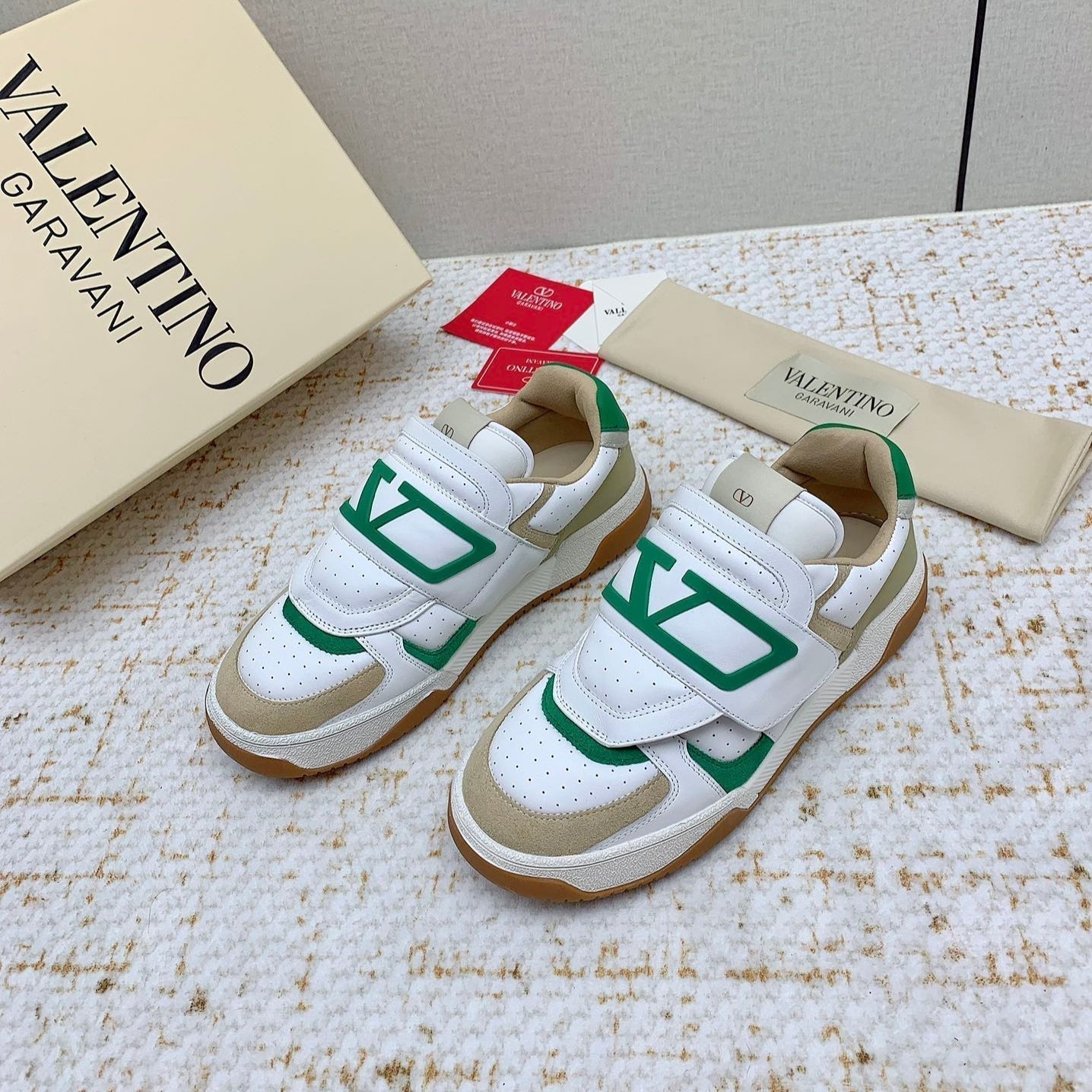 VT 25 Joy Play Low Top Sneaker White Green Cowhide 331682