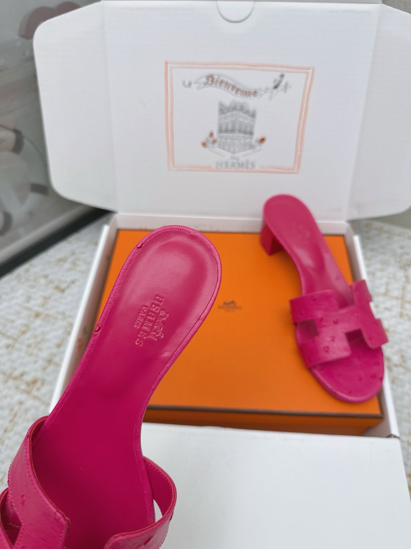 HM 26ss Oran Sandals 50 Dark Pink Ostrich Leather 625133