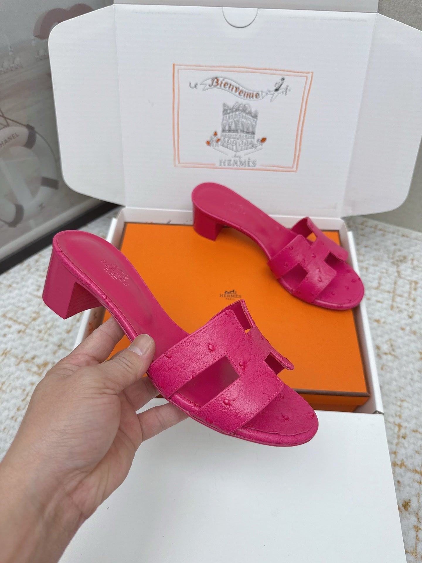 HM 26ss Oran Sandals 50 Dark Pink Ostrich Leather 625133
