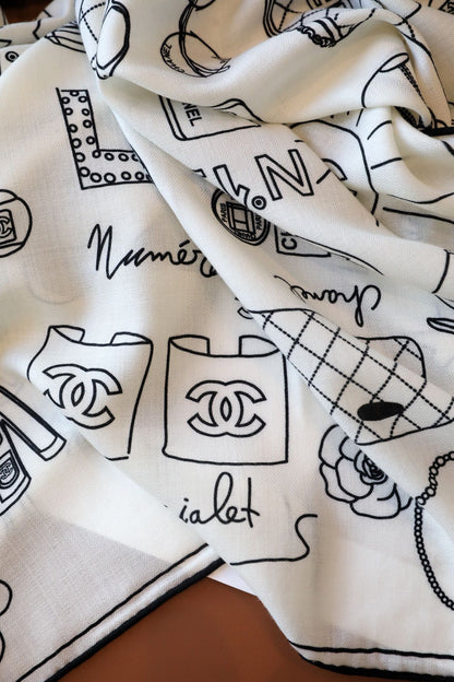 CC Square Scarf 140 CM In White Mix Black Cashmere Silk 383796