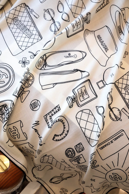 CC Square Scarf 140 CM In White Mix Black Cashmere Silk 383796
