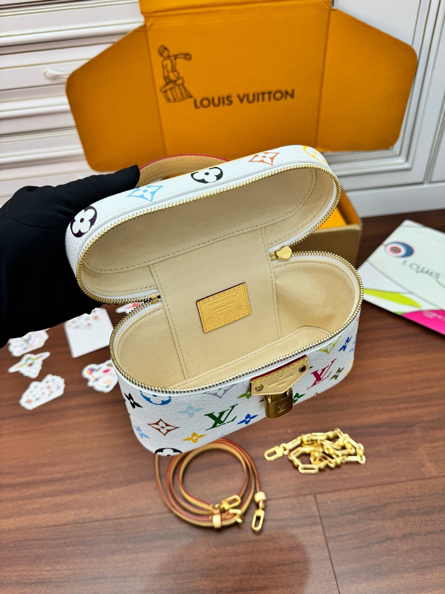 LV Vanity Case 19cm White Multicolore Monogram Canvas 331374