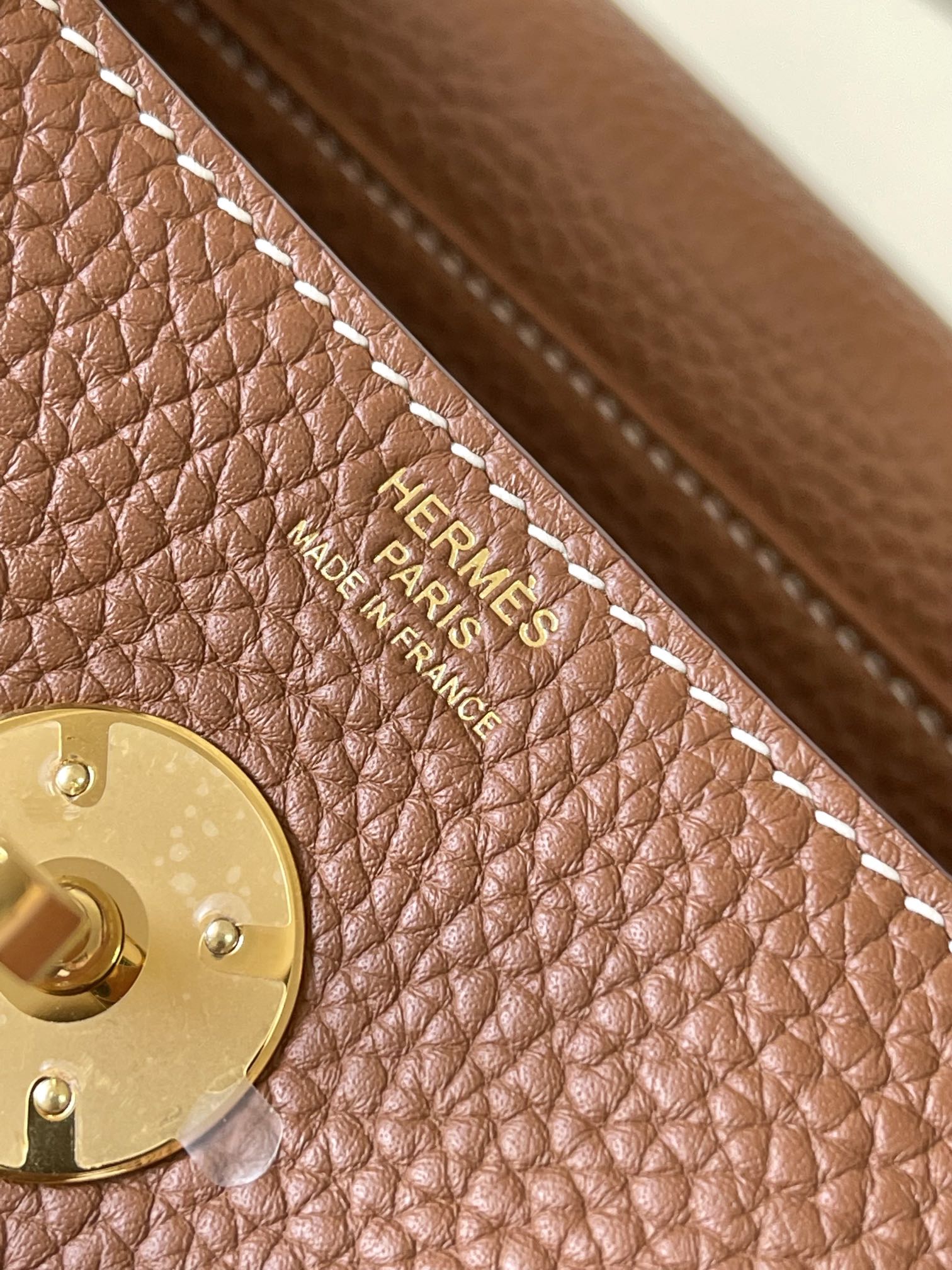 HM Mini Lindy 26cm Gold Clemence Leather