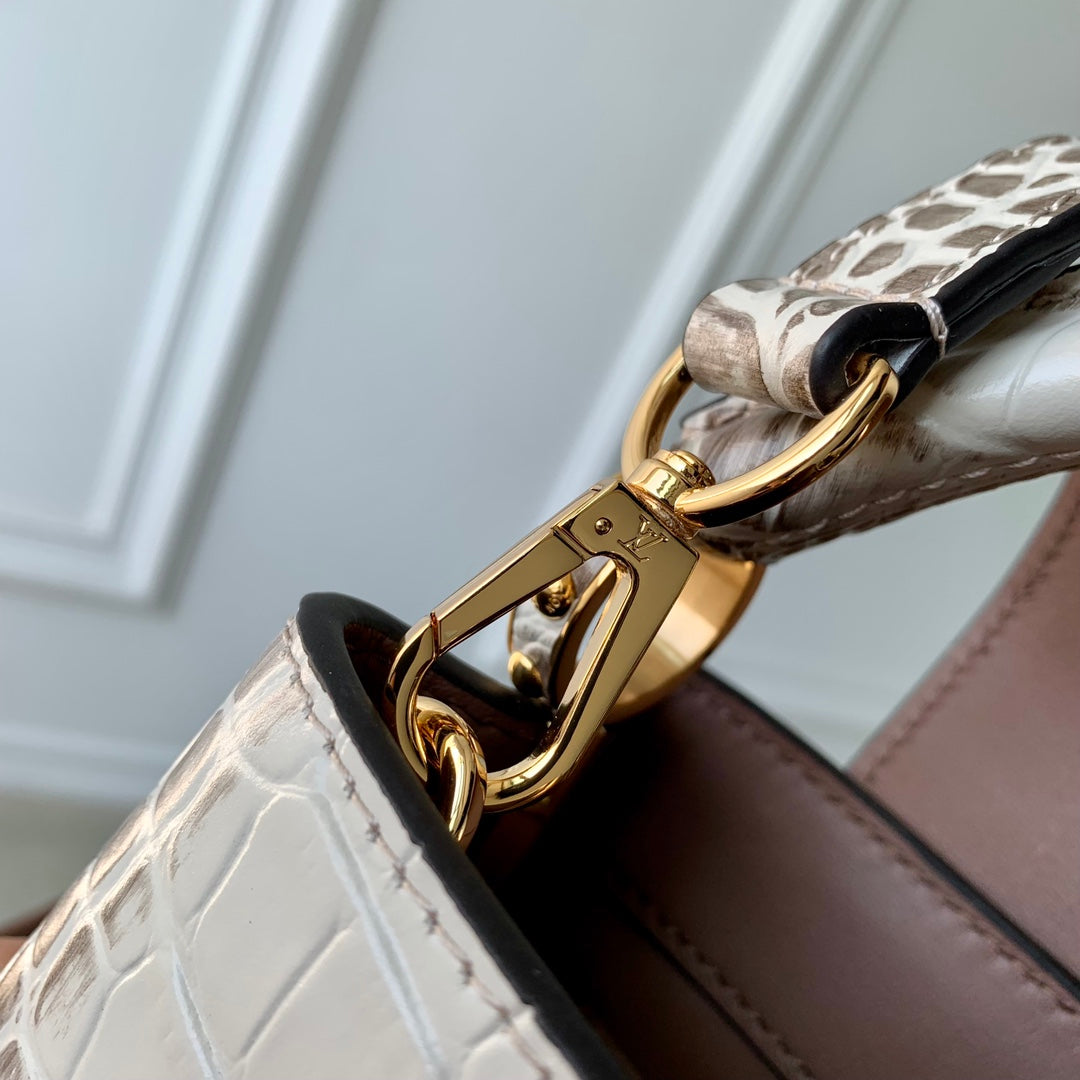 CAPUCINES BB 27 WHITE GREY TAURILLON GOLD HARDWARE