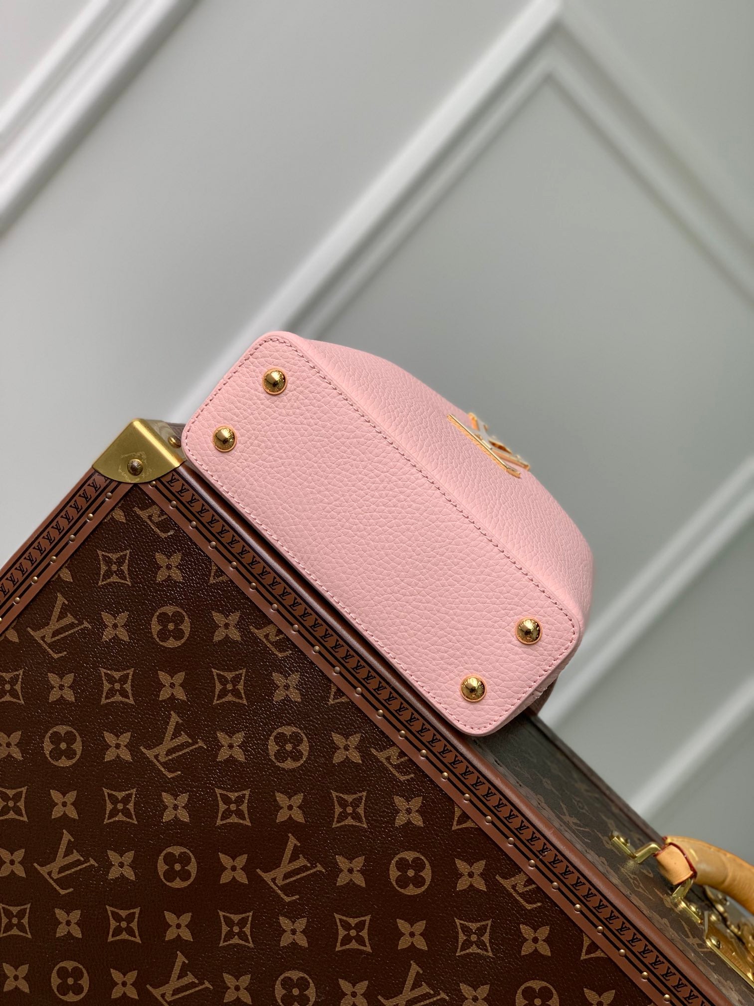 CAPUCINES MINI 21 PINK TAURILLON MOP GOLD HARDWARE