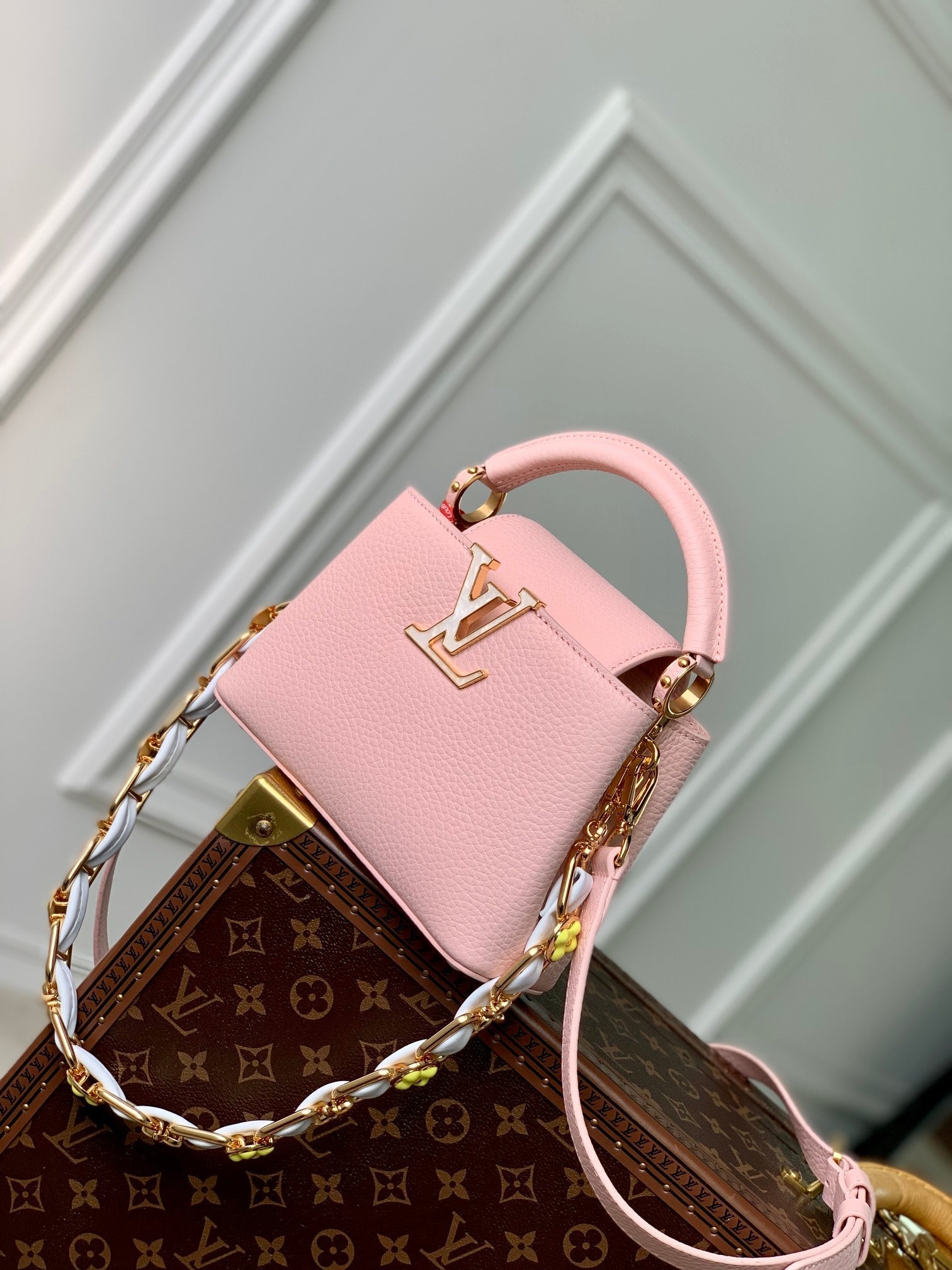 CAPUCINES MINI 21 PINK TAURILLON MOP GOLD HARDWARE