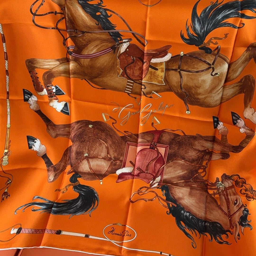 HM 26s 90 House Scarf Orange Colorful Mulberry Silk 153377
