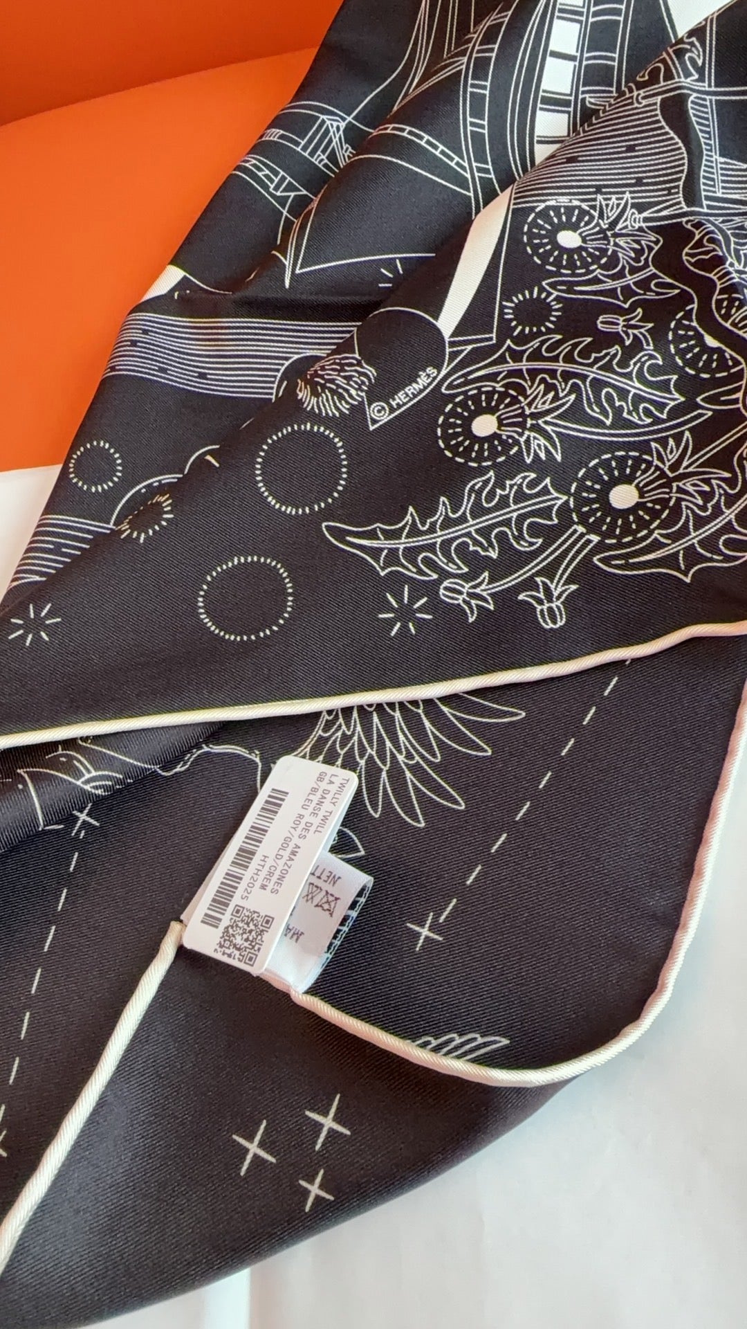 HM 26s 90 Scarf Black White Colorful Mulberry Silk 153396
