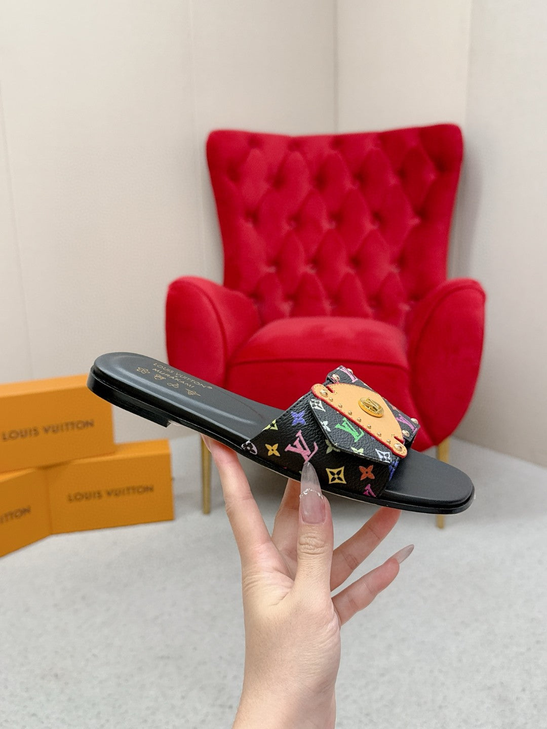 LV 26ss Slippers Black Multicolor Monogram Sheepskin 671273