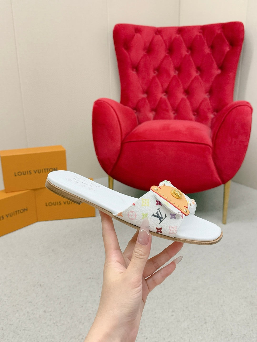 LV 26ss Slippers White Multicolor Monogram Sheepskin 671274