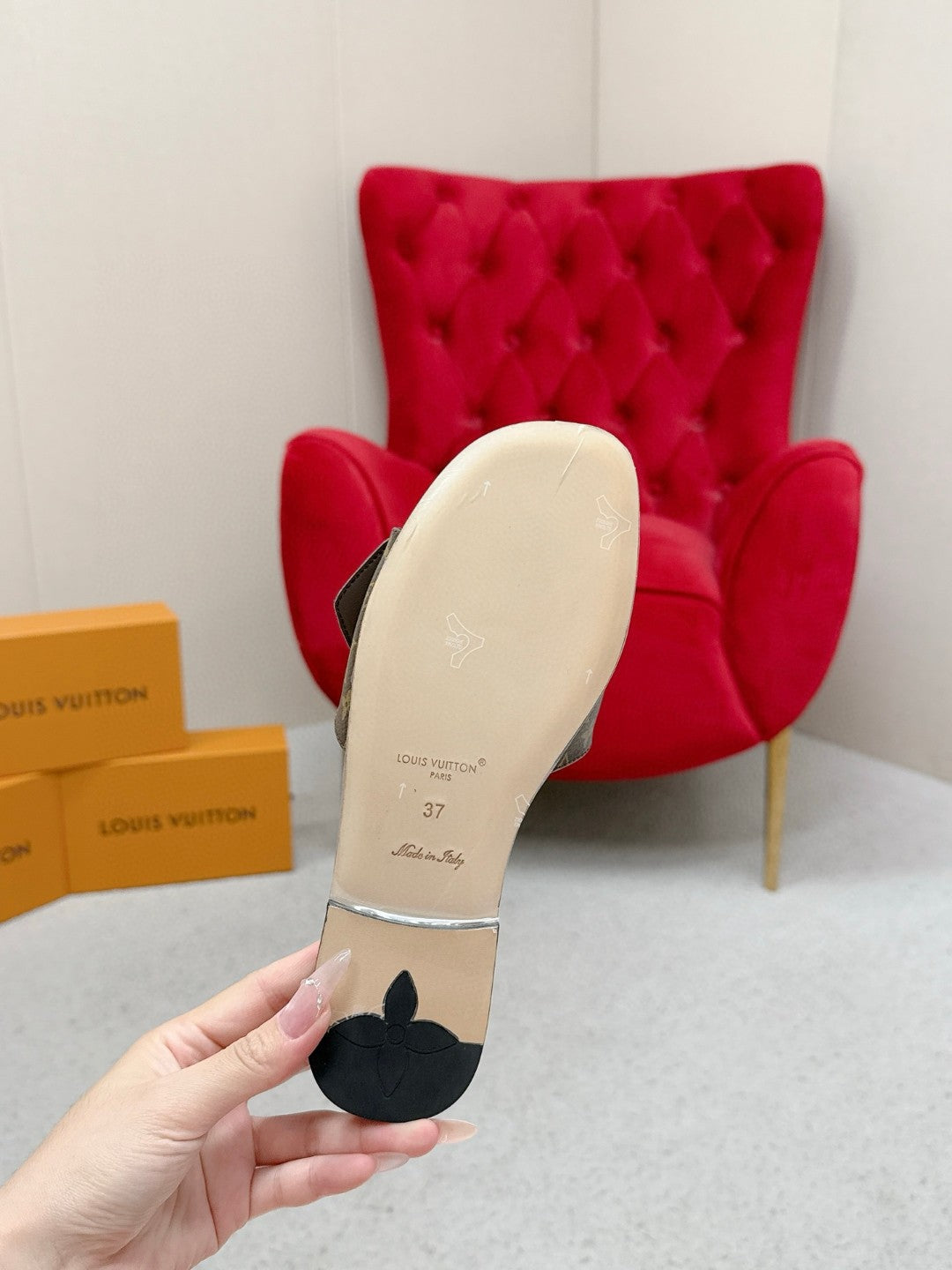LV 26ss Slippers Brown Monogram Sheepskin 671275