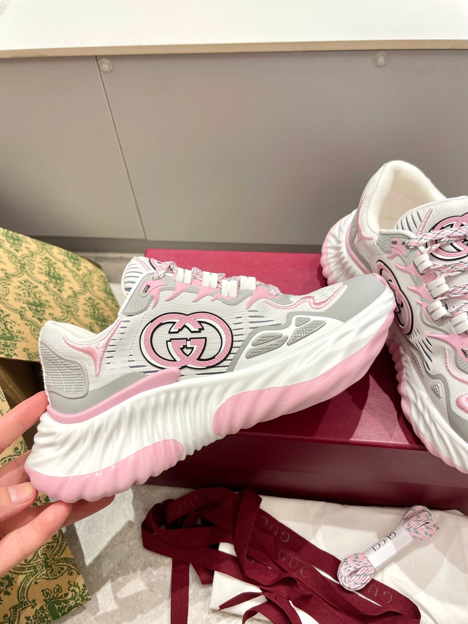 GG 26 Casual Sneakers Gray Pink Mesh Cowhide 632858