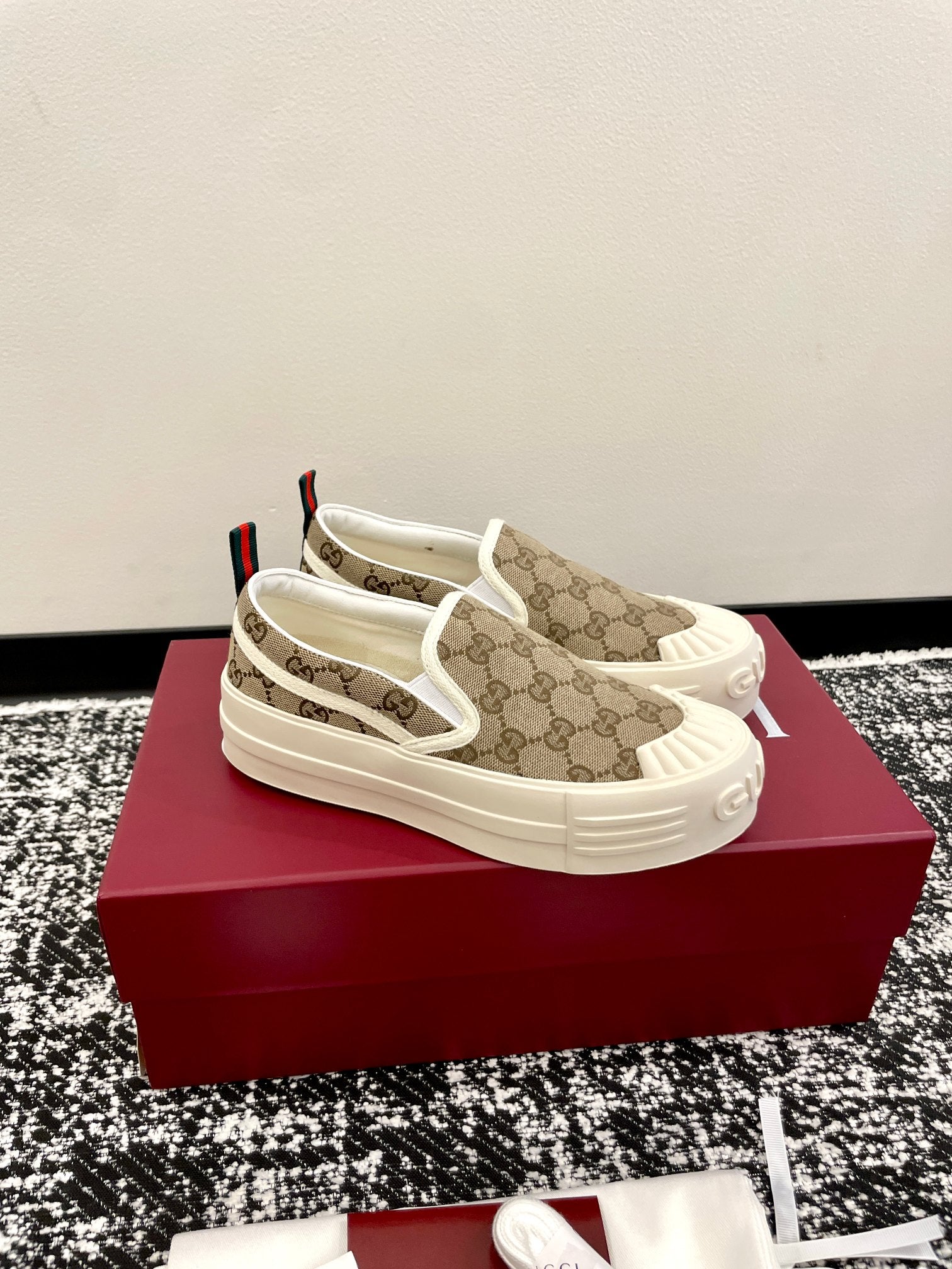 GG 26 Platform Loafers Beige White Monogram Denim 632826