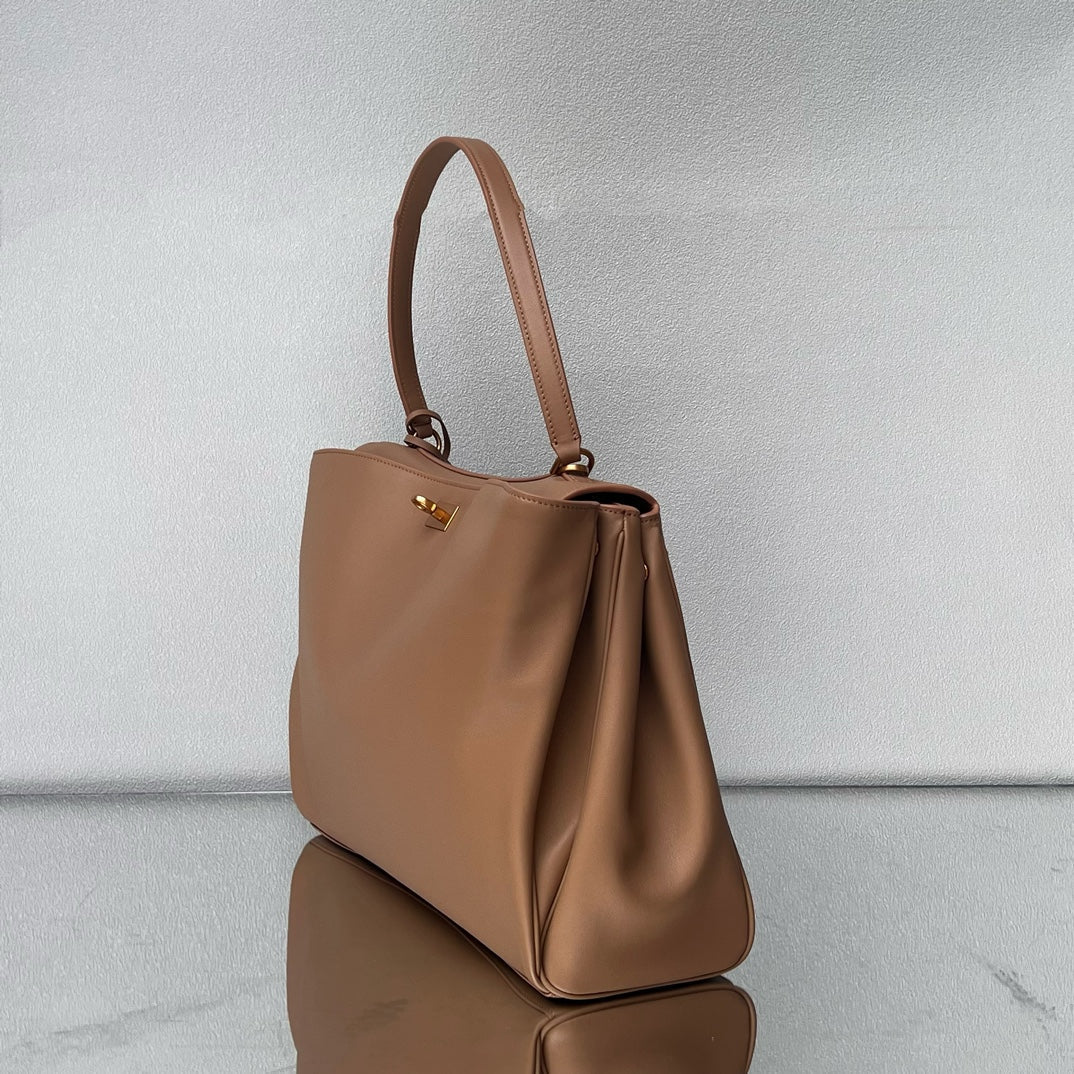 Balenciaga Large Bag 40 Rich Brown Calfskin Gold Hardware