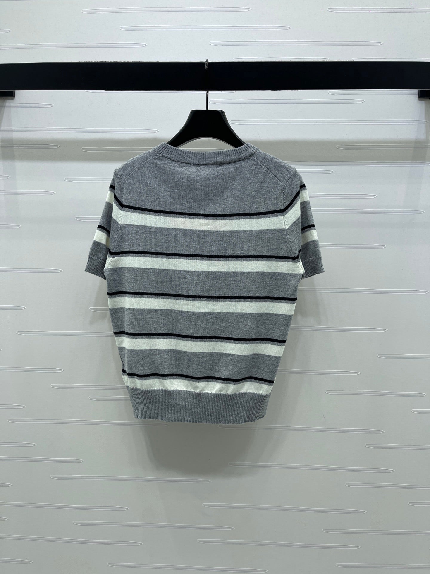 Miumiu 2026 Crew Neck Striped Short-sleeved Knit Top Gray Cotton 352436