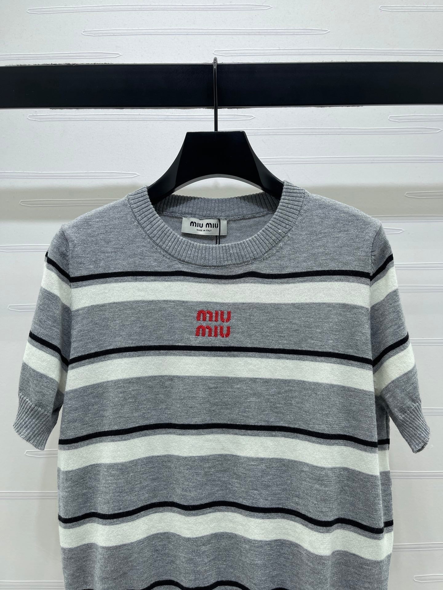 Miumiu 2026 Crew Neck Striped Short-sleeved Knit Top Gray Cotton 352436