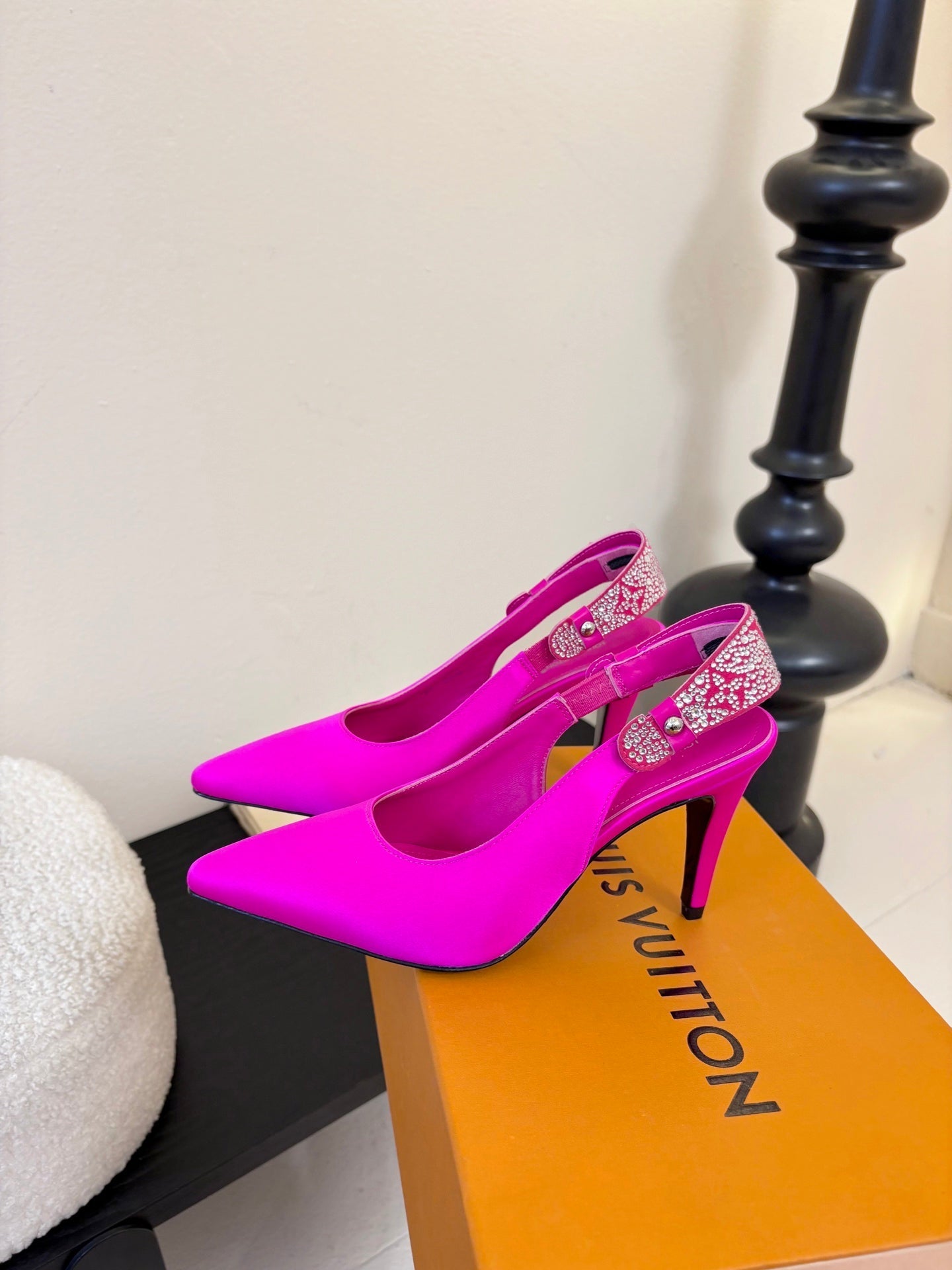 LV 26ss Legacy Slingback 90 Hot Pink Silk 627243