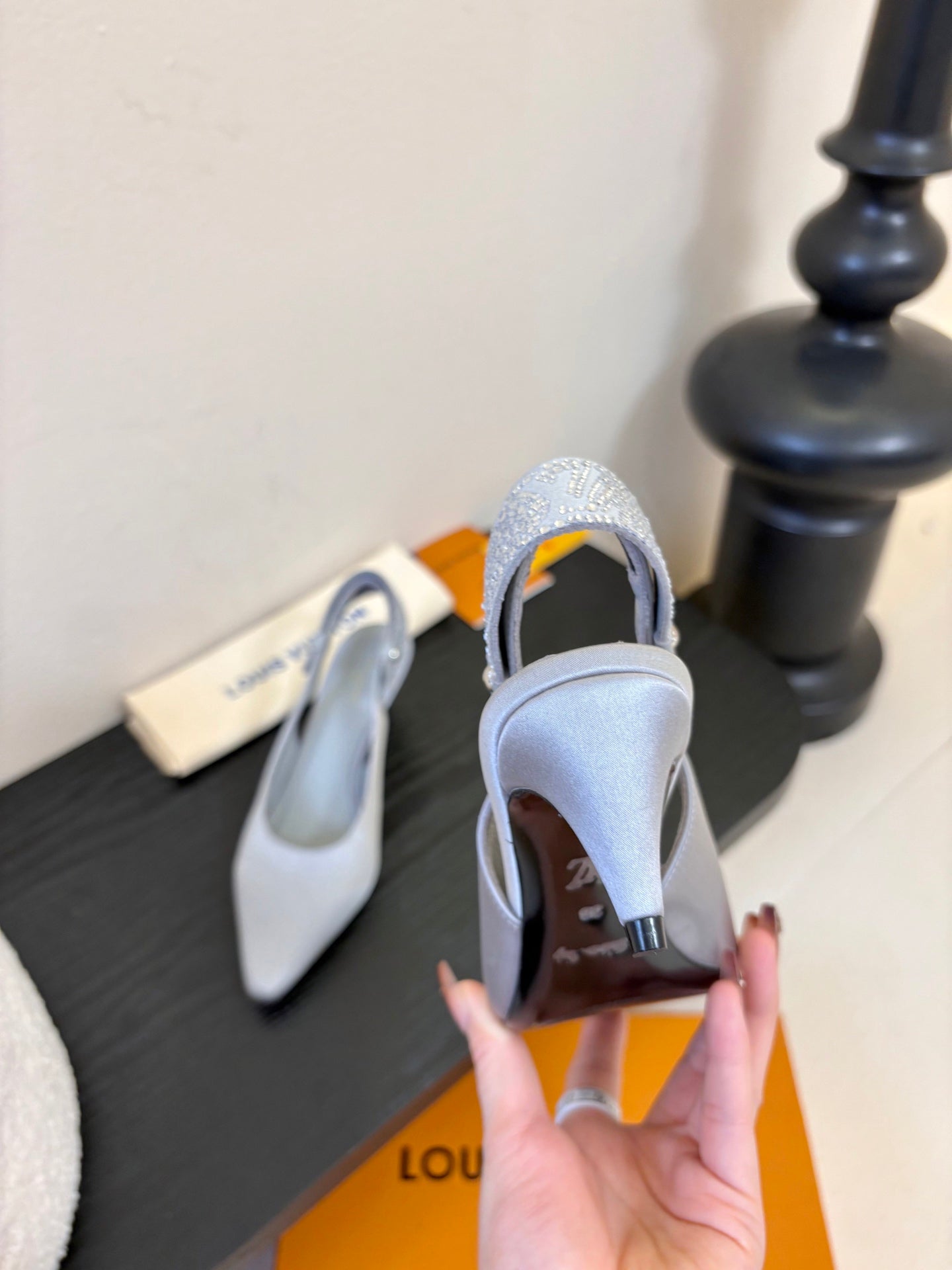LV 26ss Legacy Slingback 60 Light Gray Silk 627246