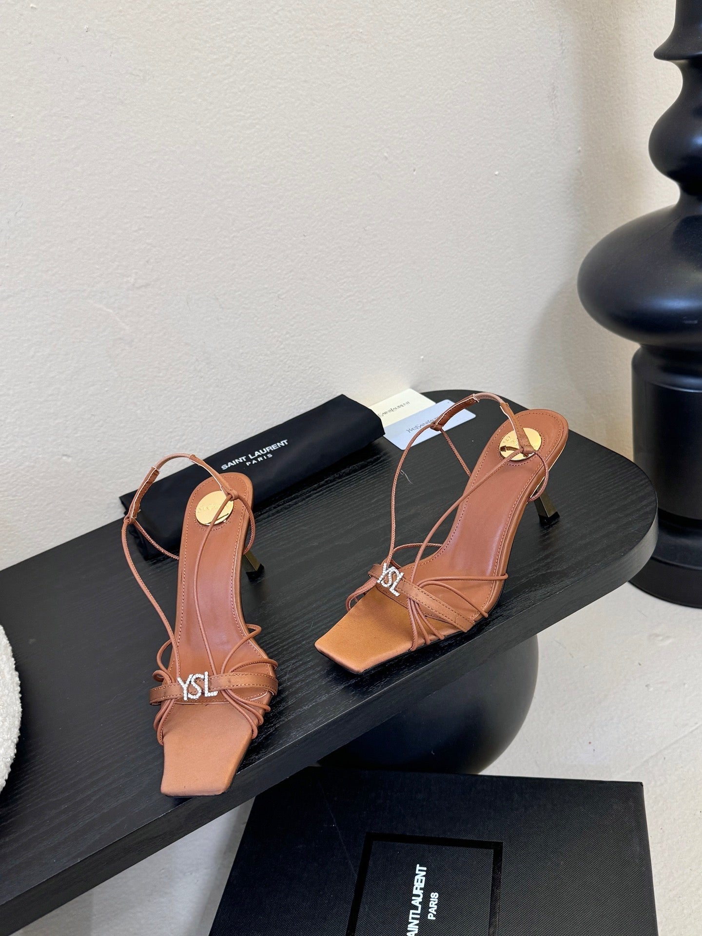 YSL 26ss Square Toe Sandals 70 Tan Brown Silk Sheepskin 651705