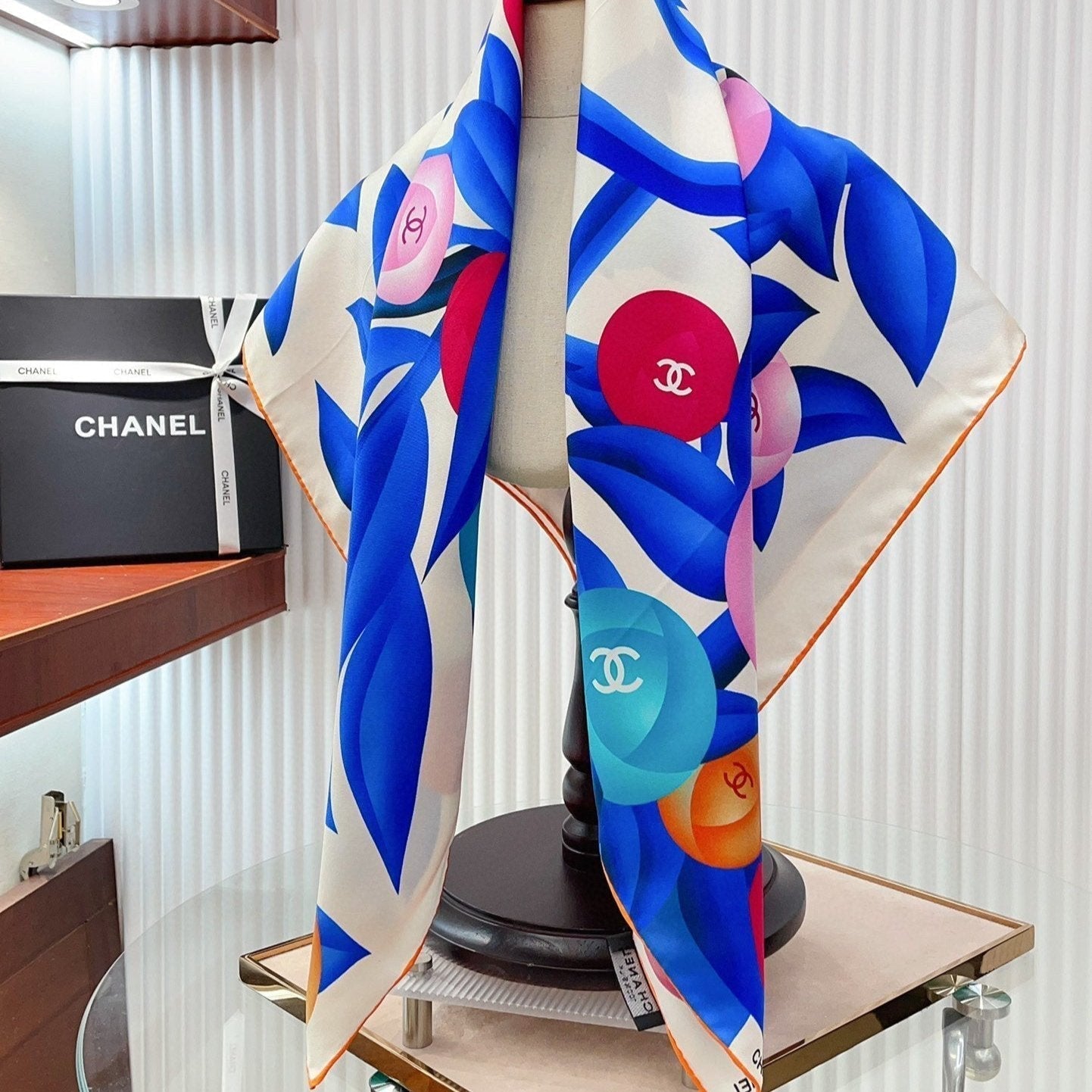 CC Square Scarf 90 CM In Colorful Silk Twill 193820