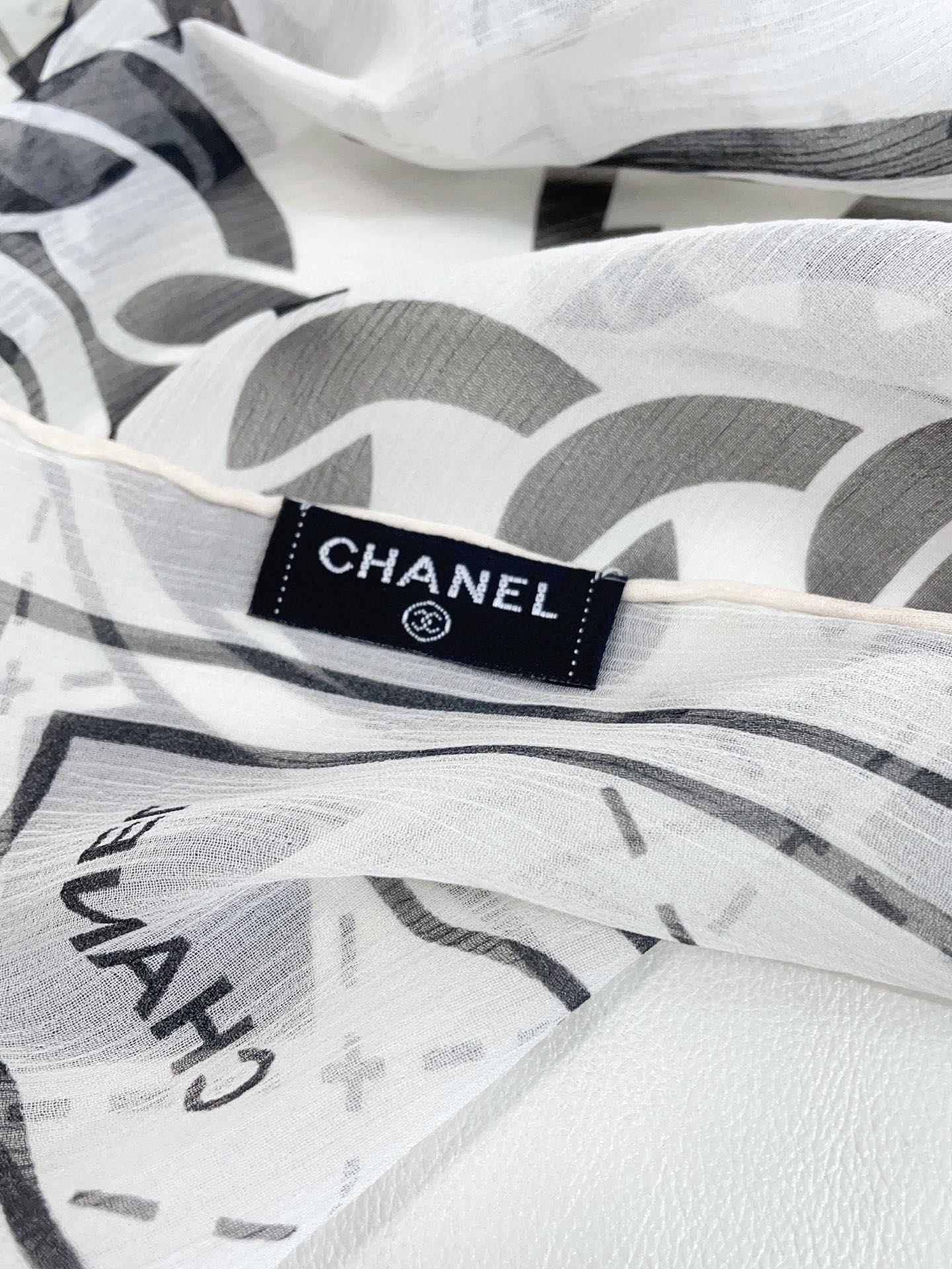 CC Square Scarf 110 CM In White Black Shunyu Qiao Silk  193840
