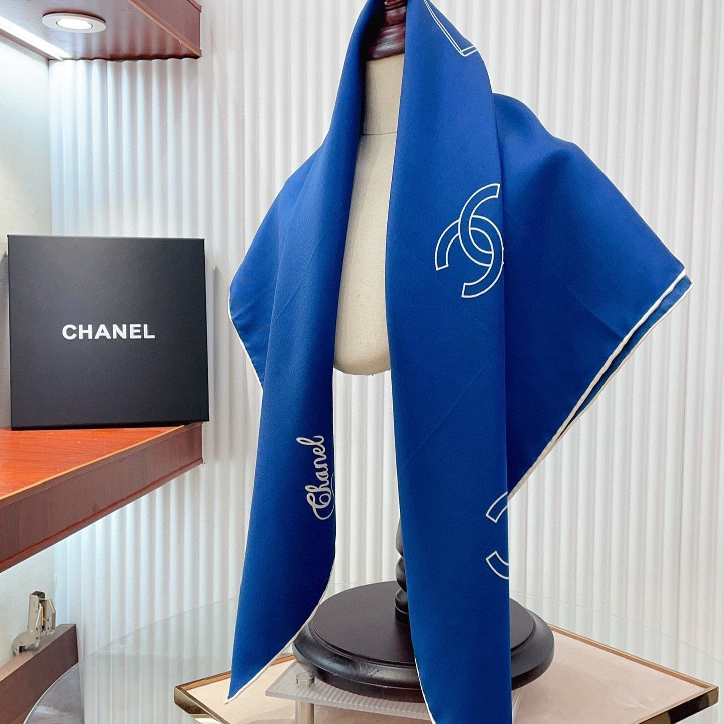 CC Square Scarf 90 CM In Blue Silk Twill 201029