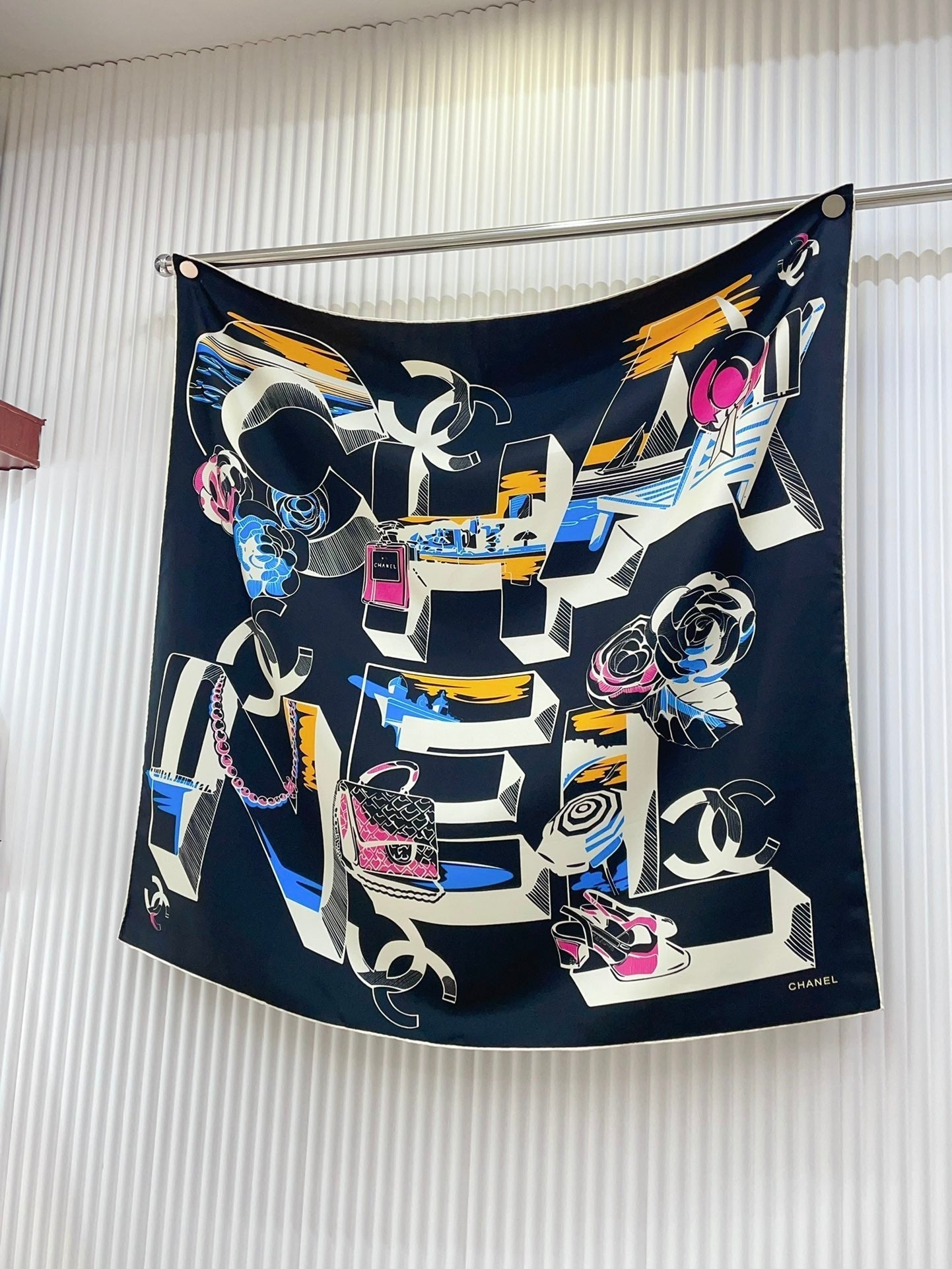 CC Square Scarf 90 CM In Black Colorful Silk Twill  211096