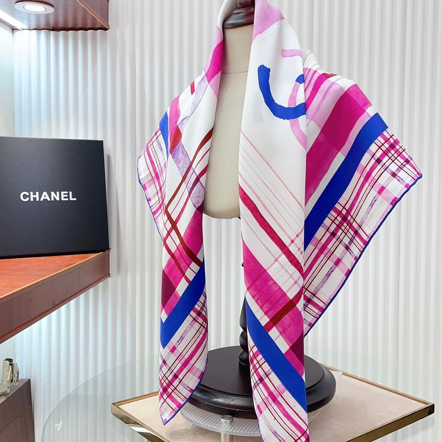 CC Square Scarf 90 CM In Colorful Silk Twill  217211