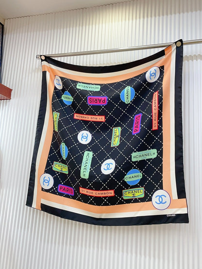CC Square Scarf 90 CM In Colorful Silk Twill 218095