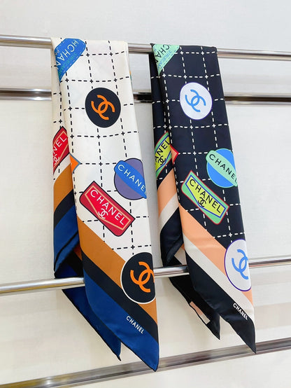 CC Square Scarf 90 CM In Colorful Silk Twill 218095