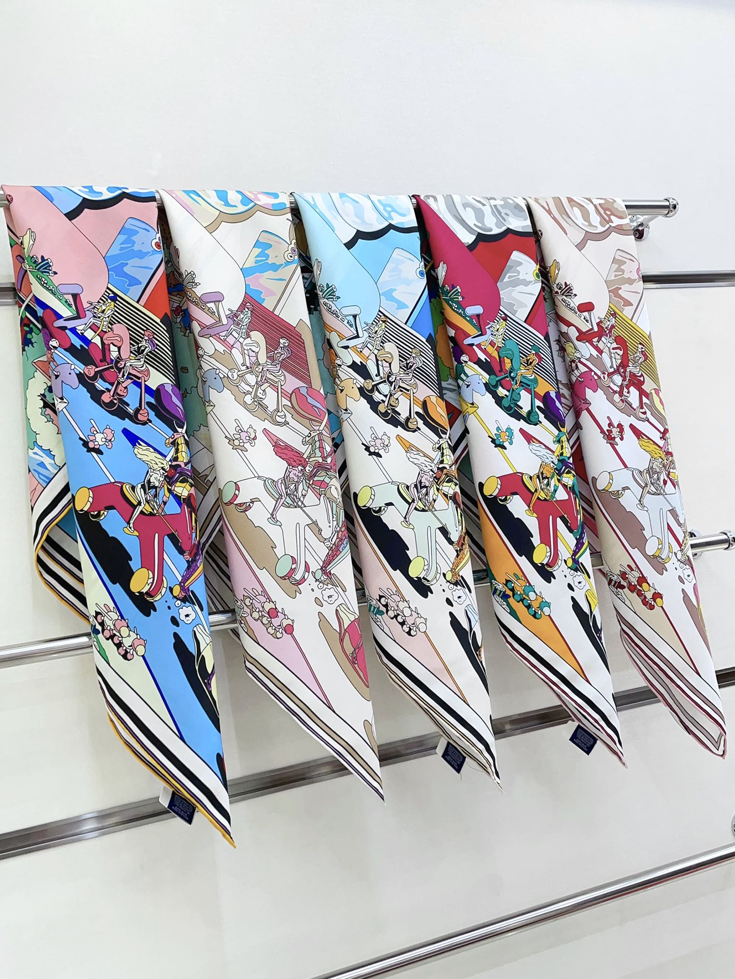 Locomotion Shawl 90 CM In Colorful Silk Twill  225470