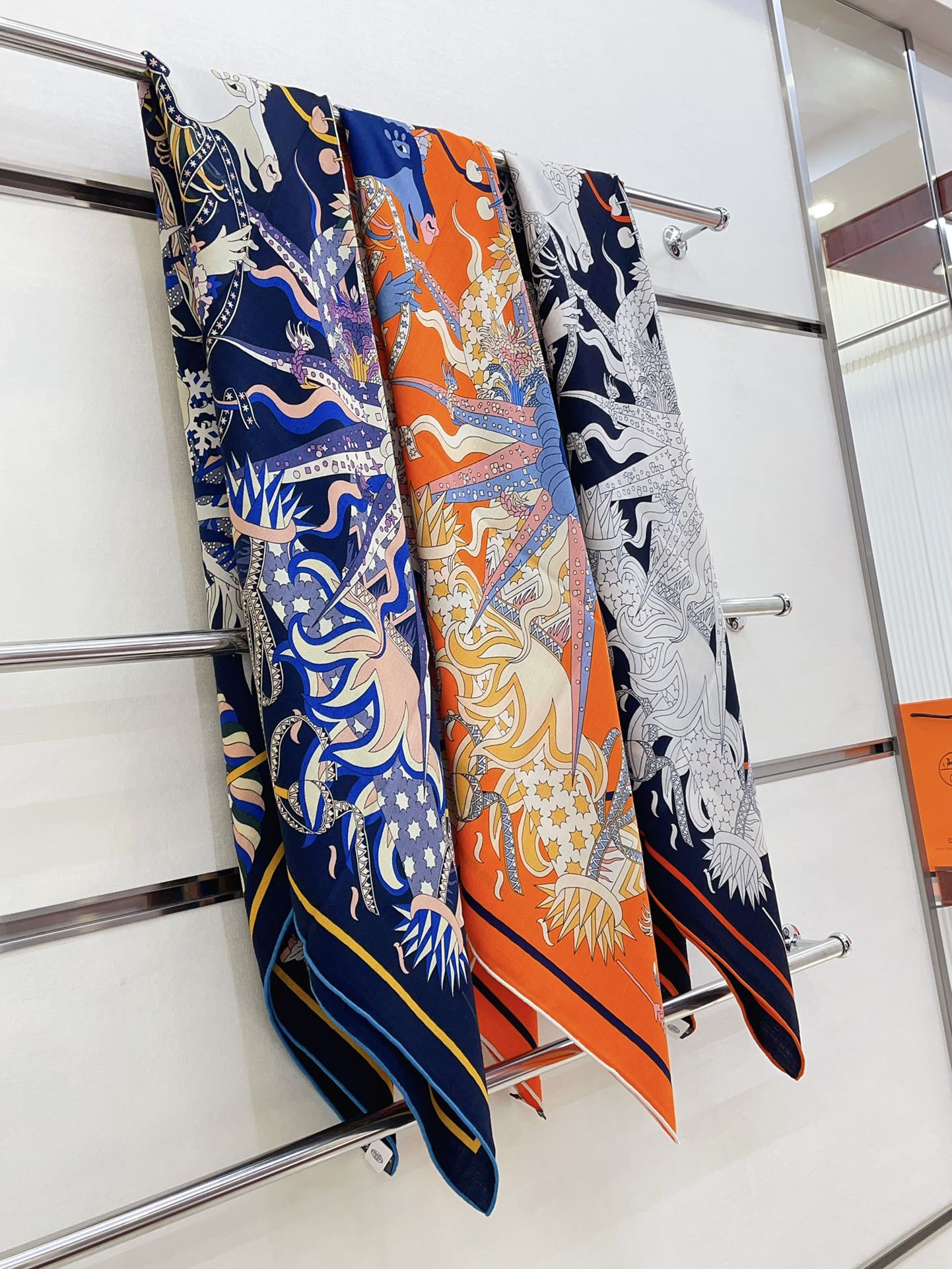 Le Sacre Des Saisons Scarf 140 CM In Colorful Cashmere And Silk 300430