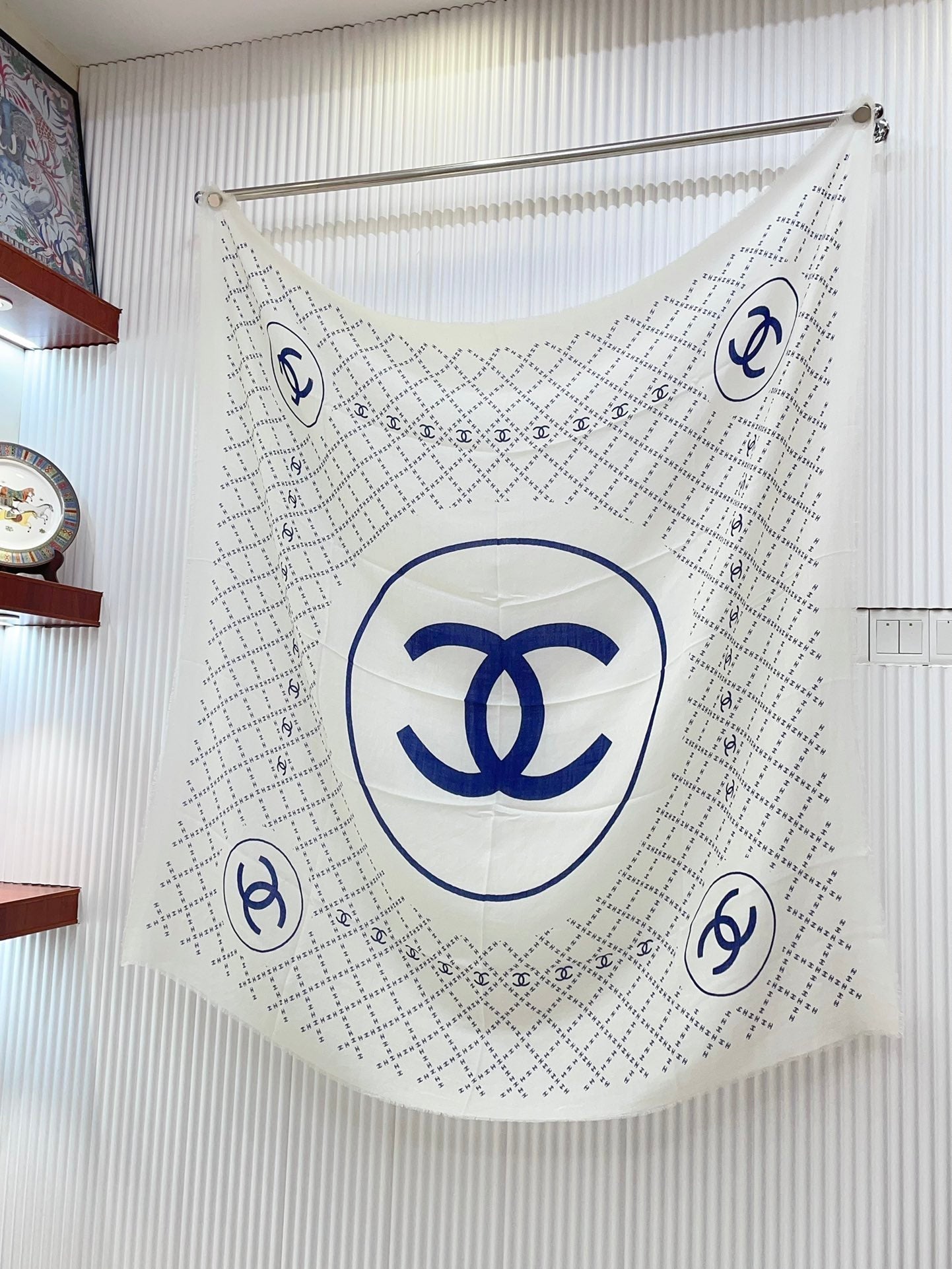 CC Square Scarf 140 CM In White With Blue Logo Cashmere 300442