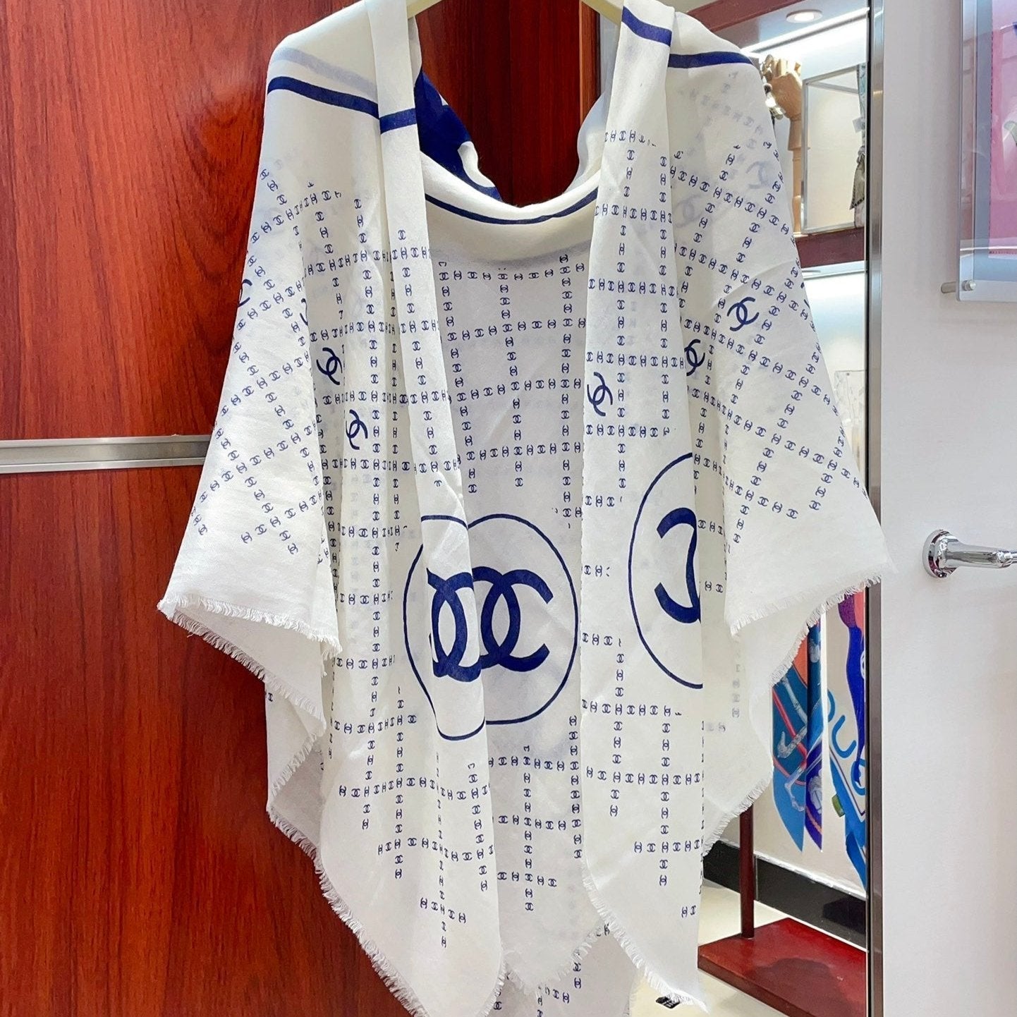 CC Square Scarf 140 CM In White With Blue Logo Cashmere 300442