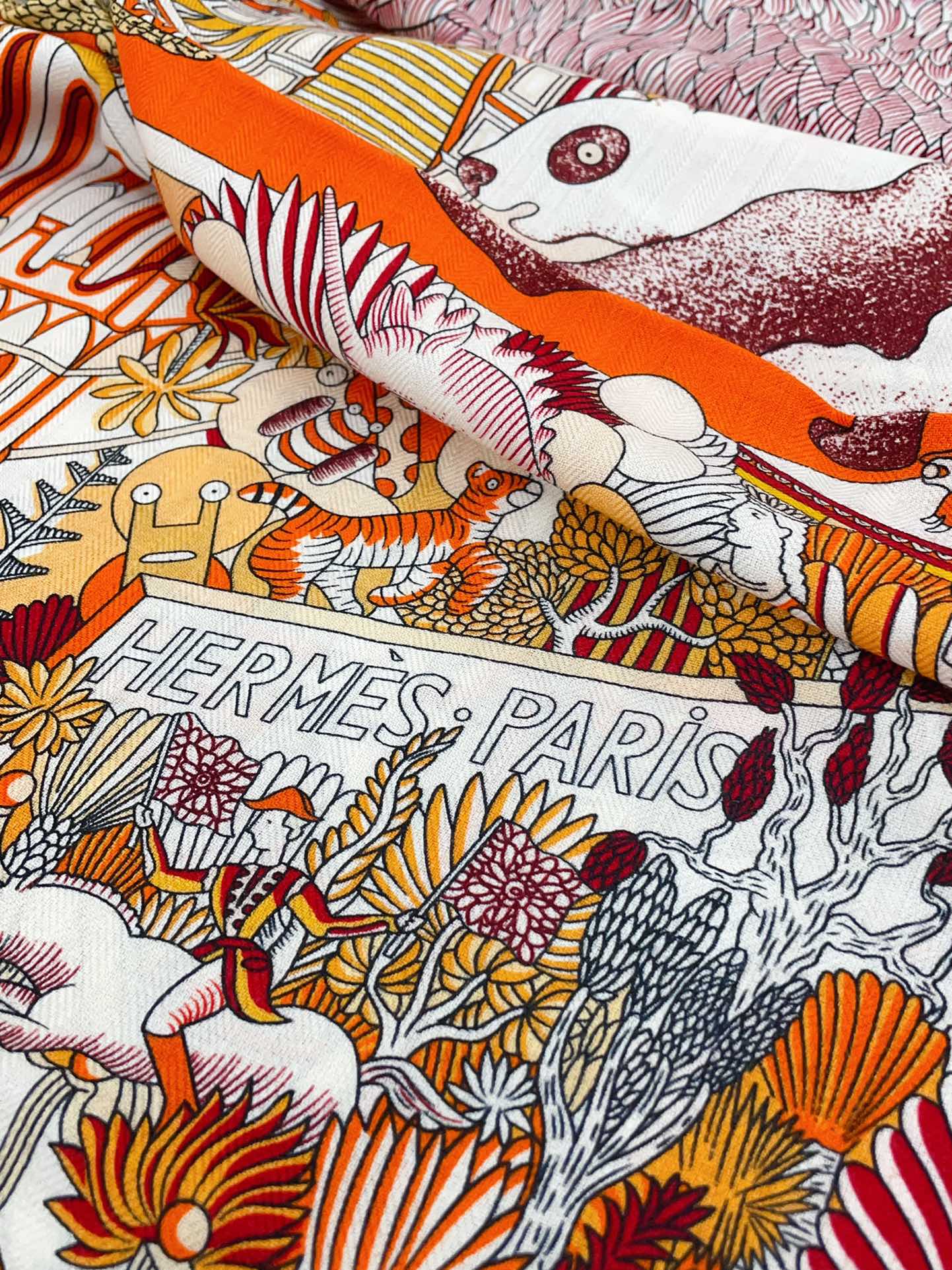 Animapolis Scarf Limited Edition 140 CM In Colorful Cashmere And Silk 306571