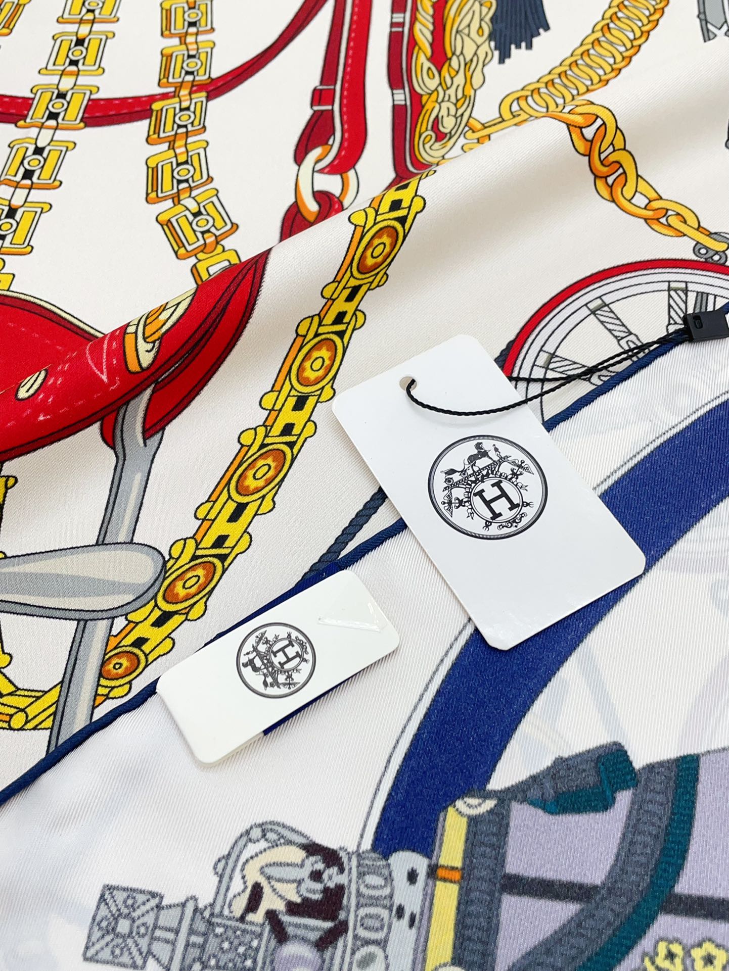 Stately Wheels Scarf 90 CM White Colorful Silk Twill 312874