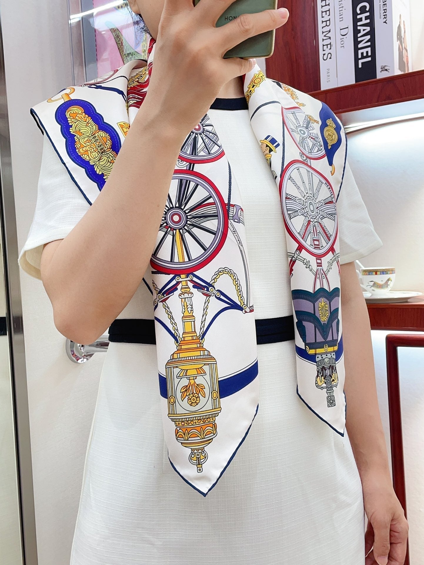 Stately Wheels Scarf 90 CM White Colorful Silk Twill 312874
