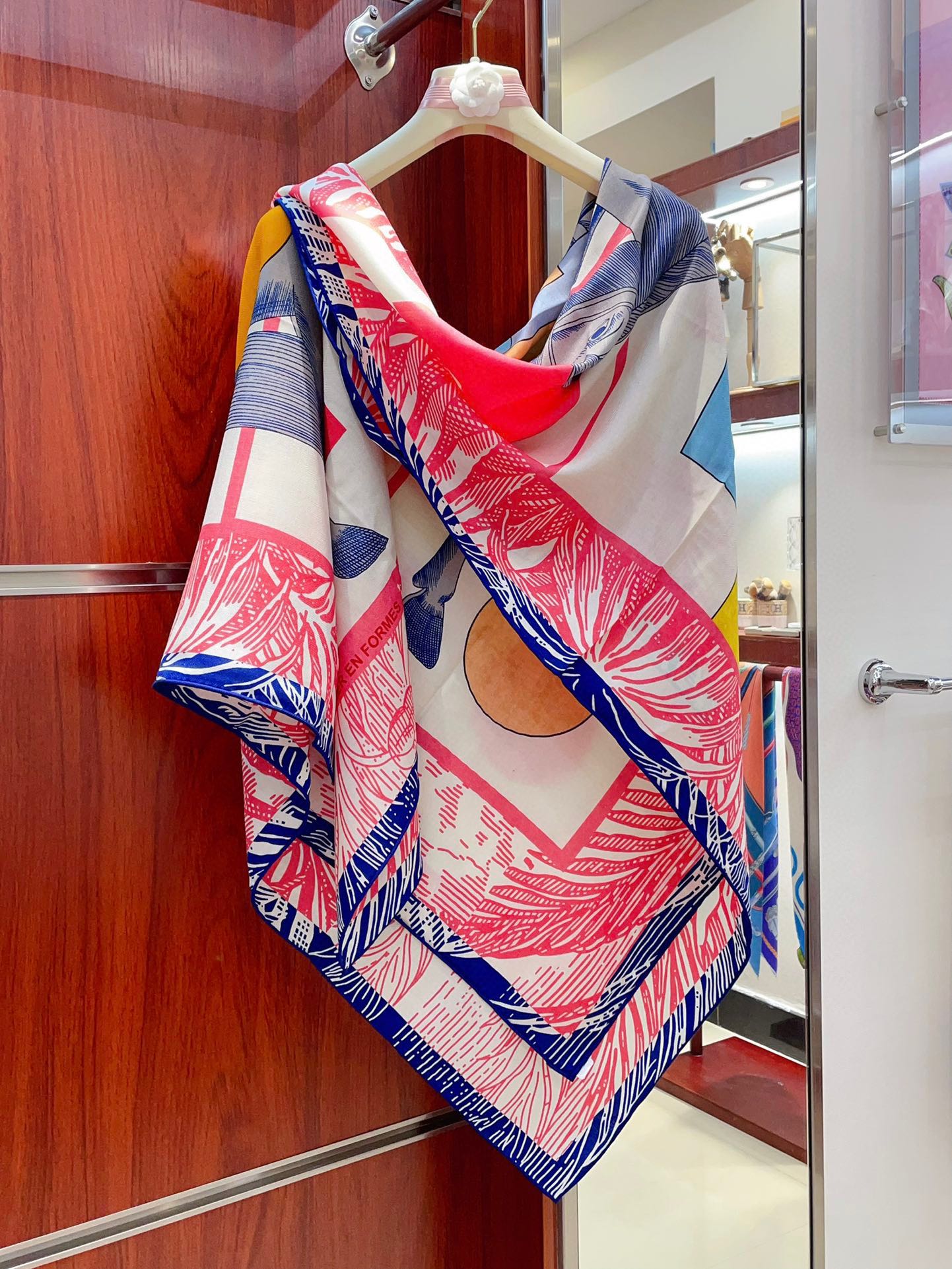 Cavalier en Formes shawl 140 CM In Pink Colorful Cashmere And Silk 331714
