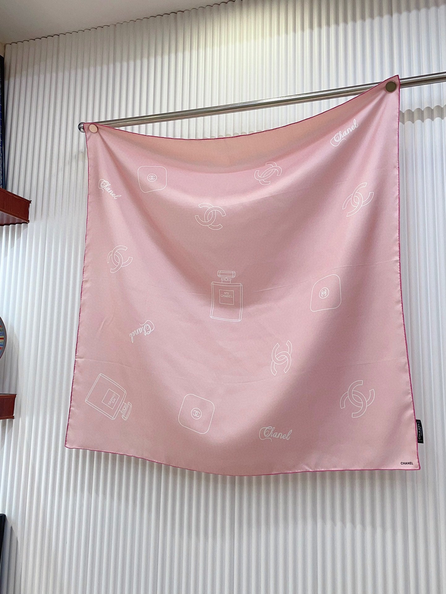 CC Square Scarf 90 CM In Pink Silk Twill 335844